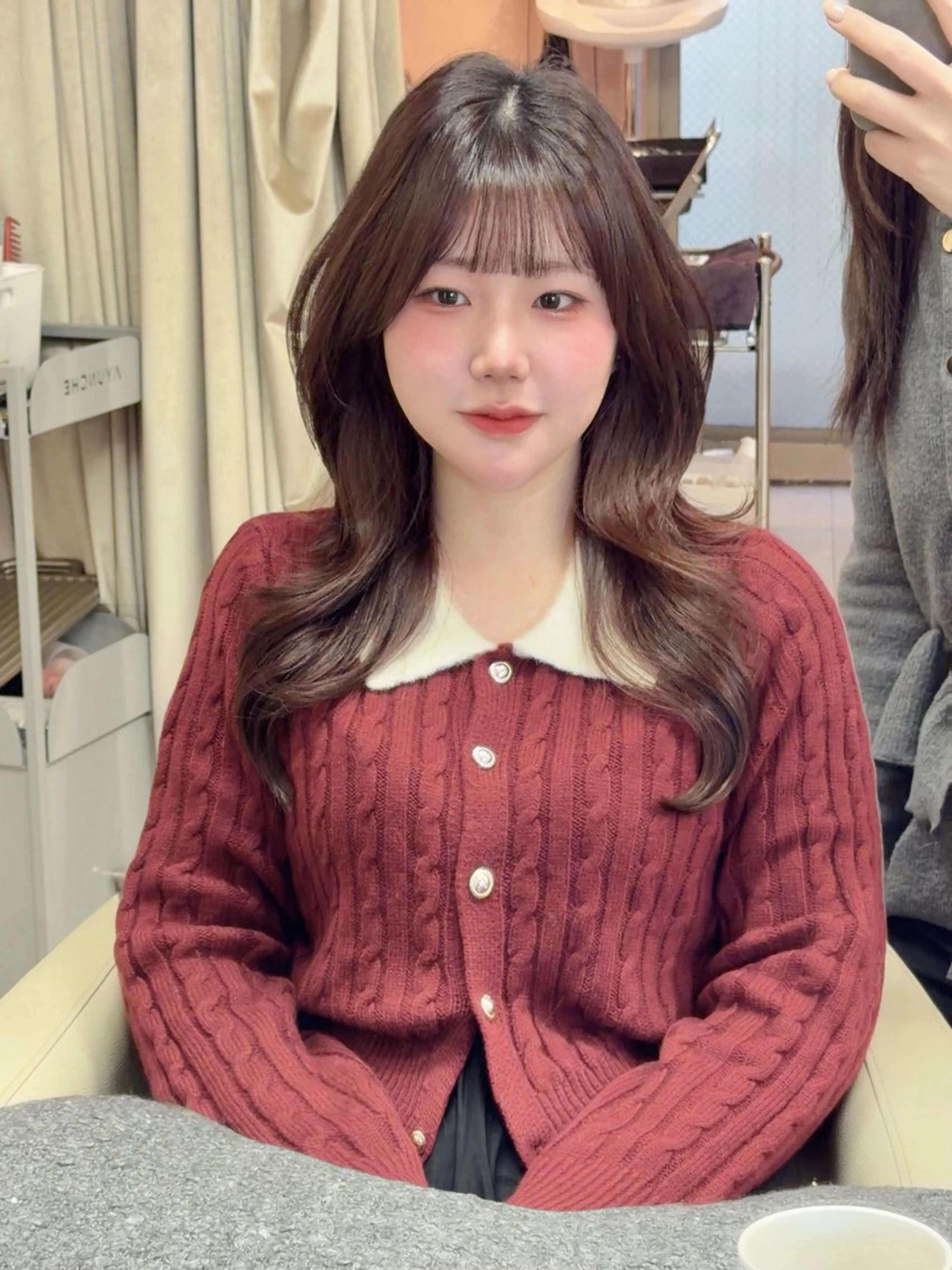 セミロング 新野 百恵のヘアスタイル