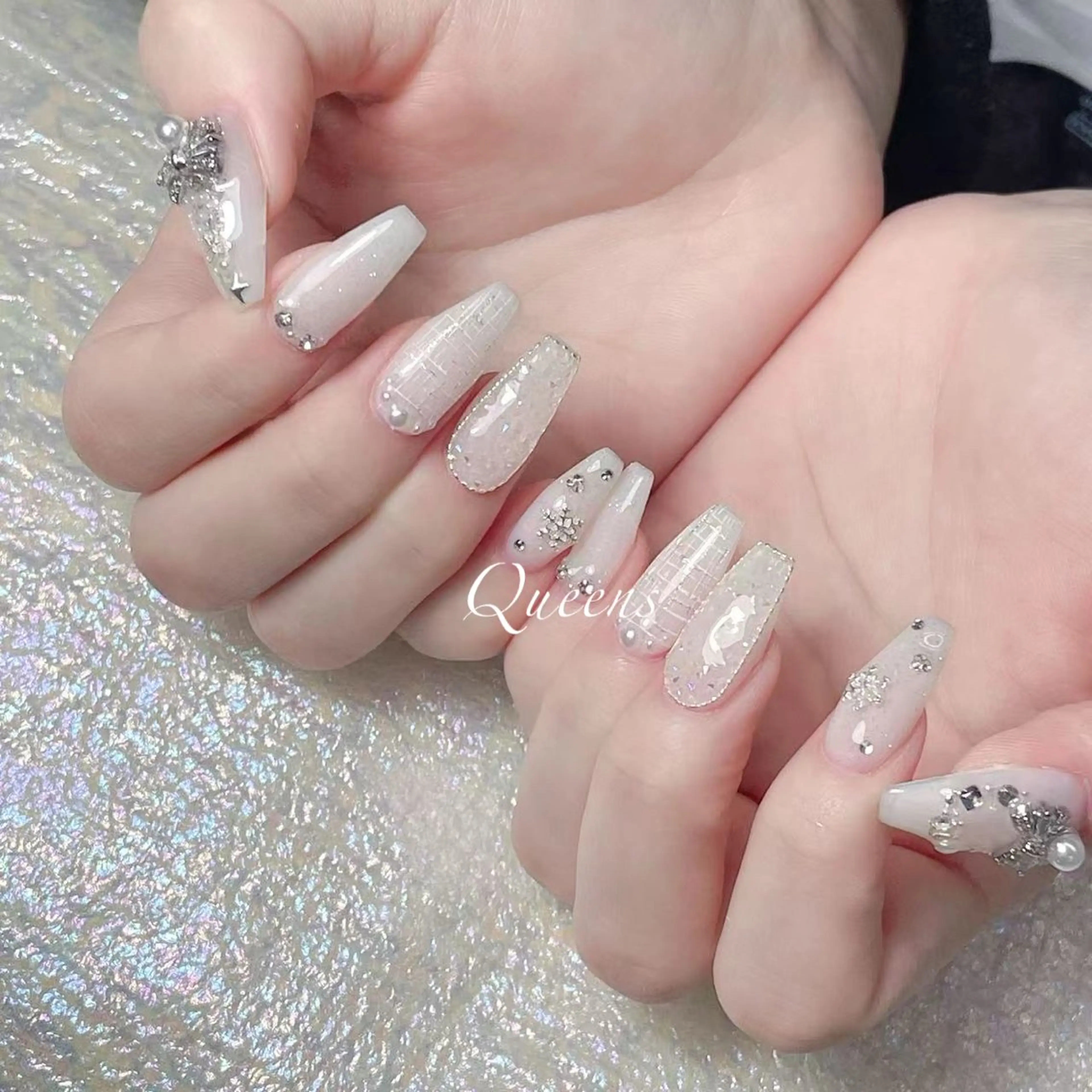 ネイル ハンドネイル Queens マオのネイルデザイン