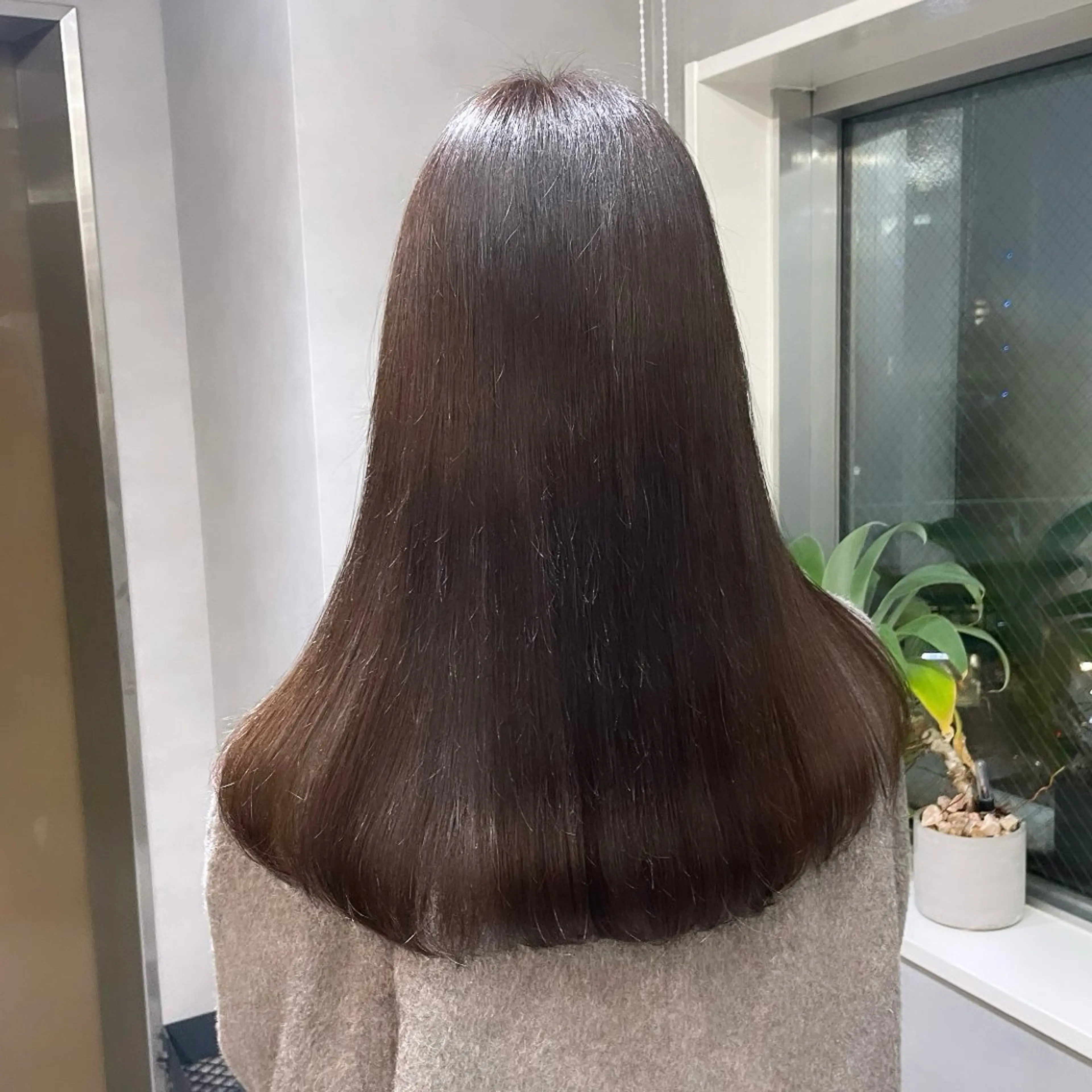 セミロング カラー 透明感カラー グレージュ ヘアカラー Rui/透明感カラー 暖色/レイヤーカットのヘアスタイル