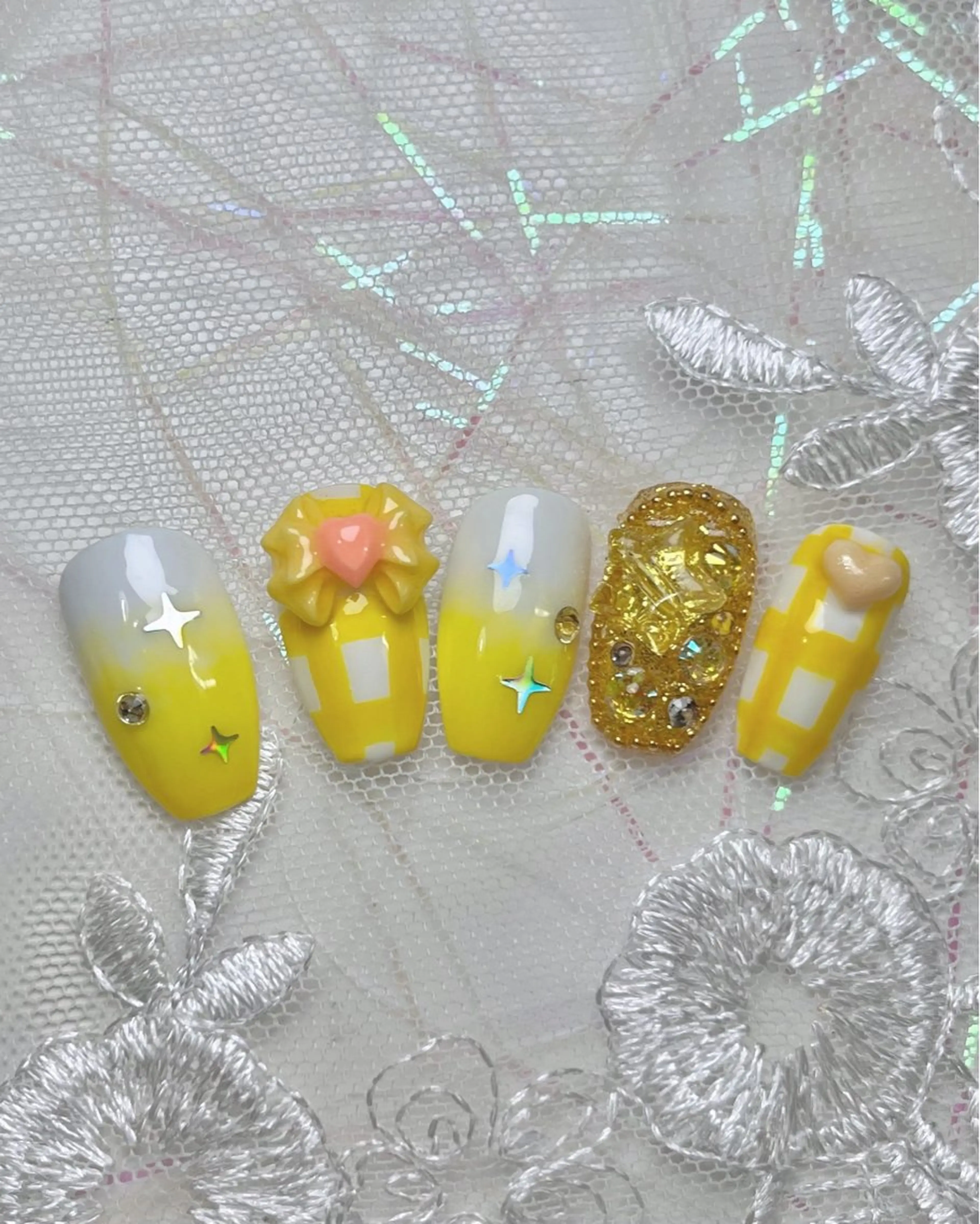 ネイル グラデーション ハート キラキラネイル 韓国ネイル リボン plume nail ☆韓国ネイルのネイルデザイン