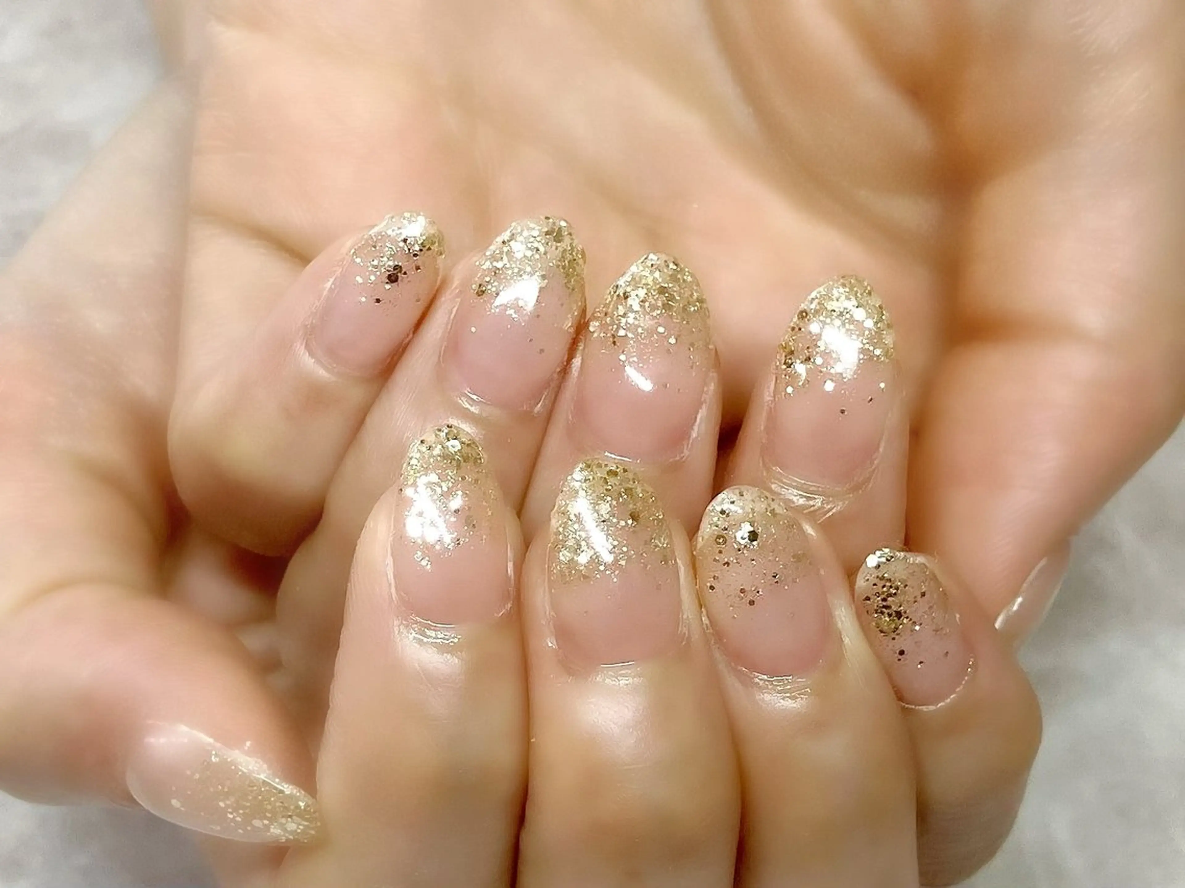 ネイル グラデーション ラメ(グリッター) ラメグラデーション ハンドネイル Orb nail (オーブ ネイル)のネイルデザイン
