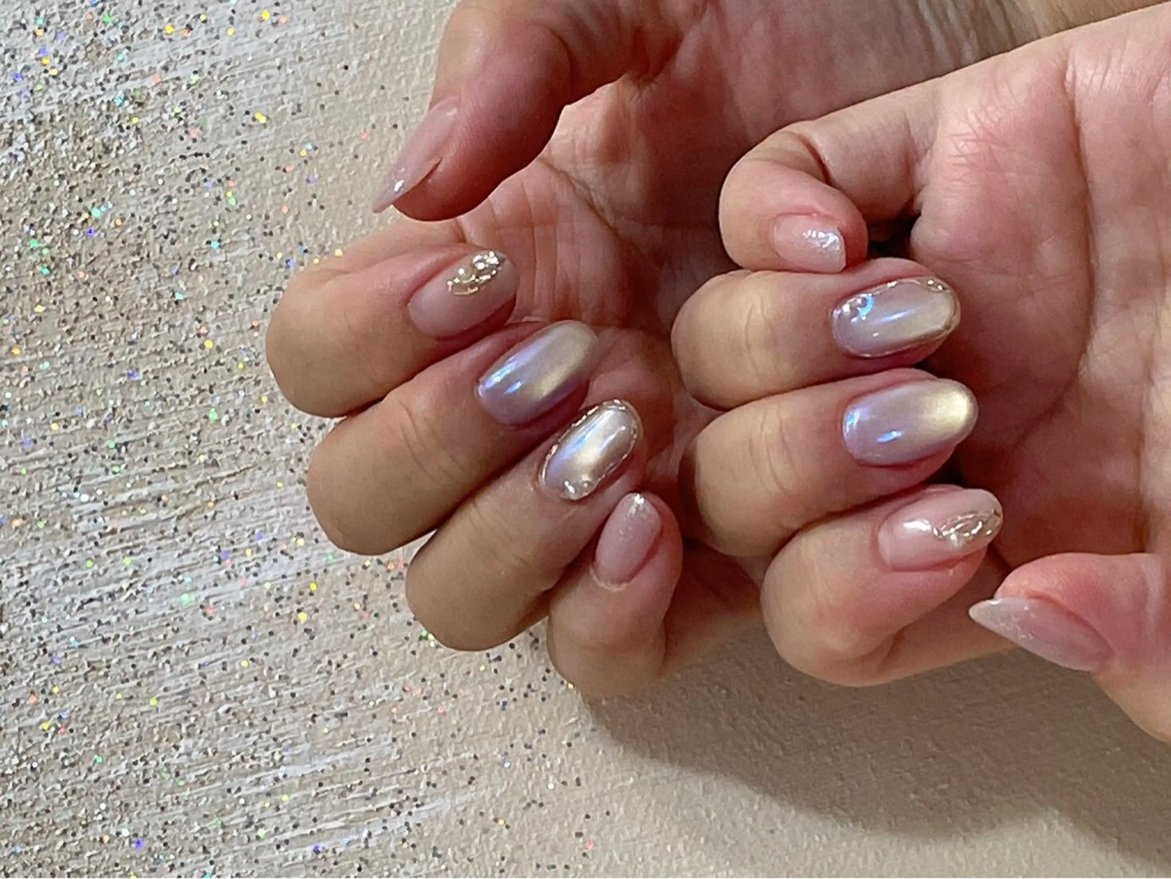 ネイル オーロラネイル フットネイル フレンチネイル ジェルネイル マグネットネイル mogunail &blowのネイルデザイン