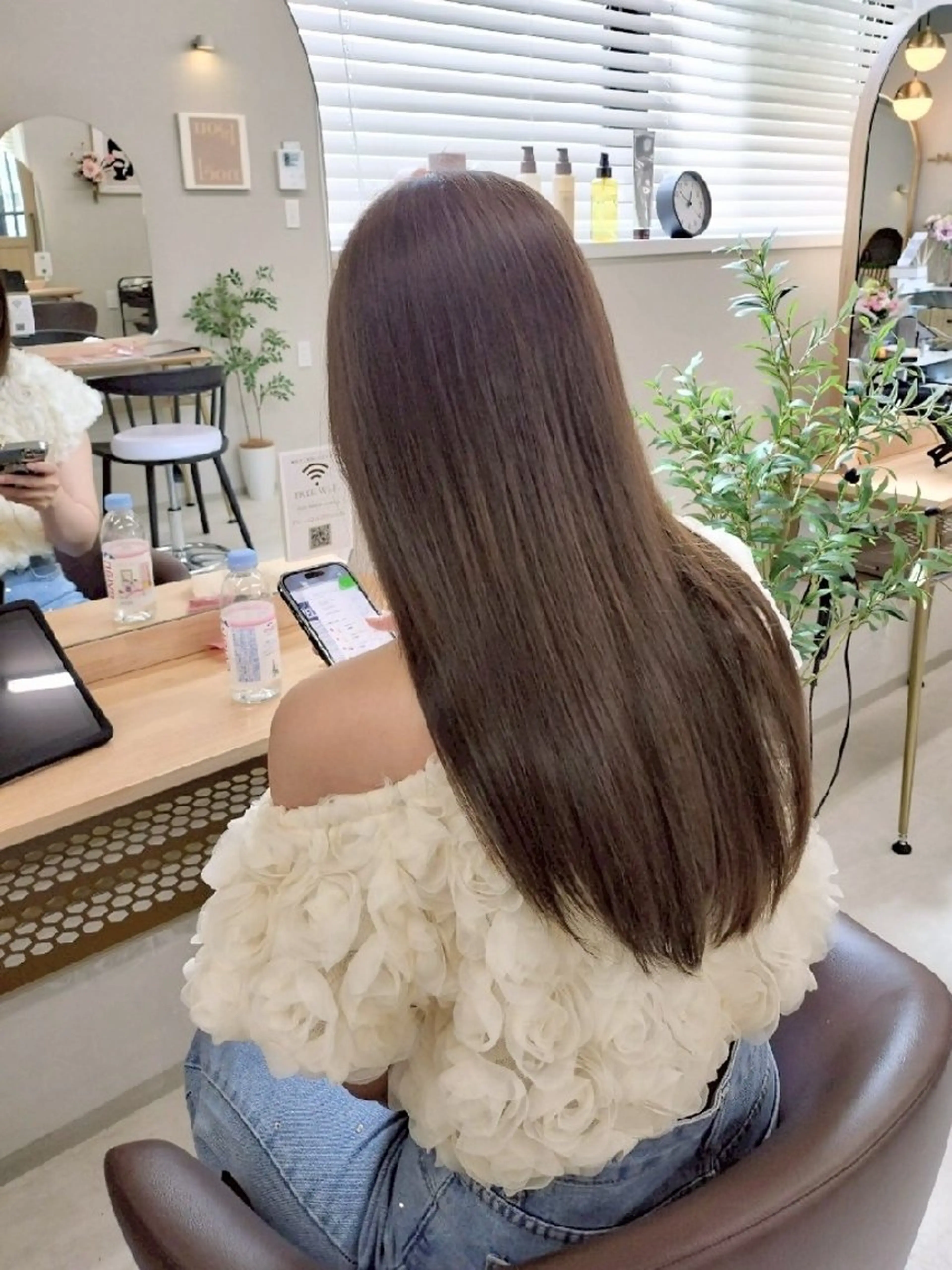 【明るくしすぎないハーフケアブリーチ】カット+ダブルカラー+トリートメントの写真