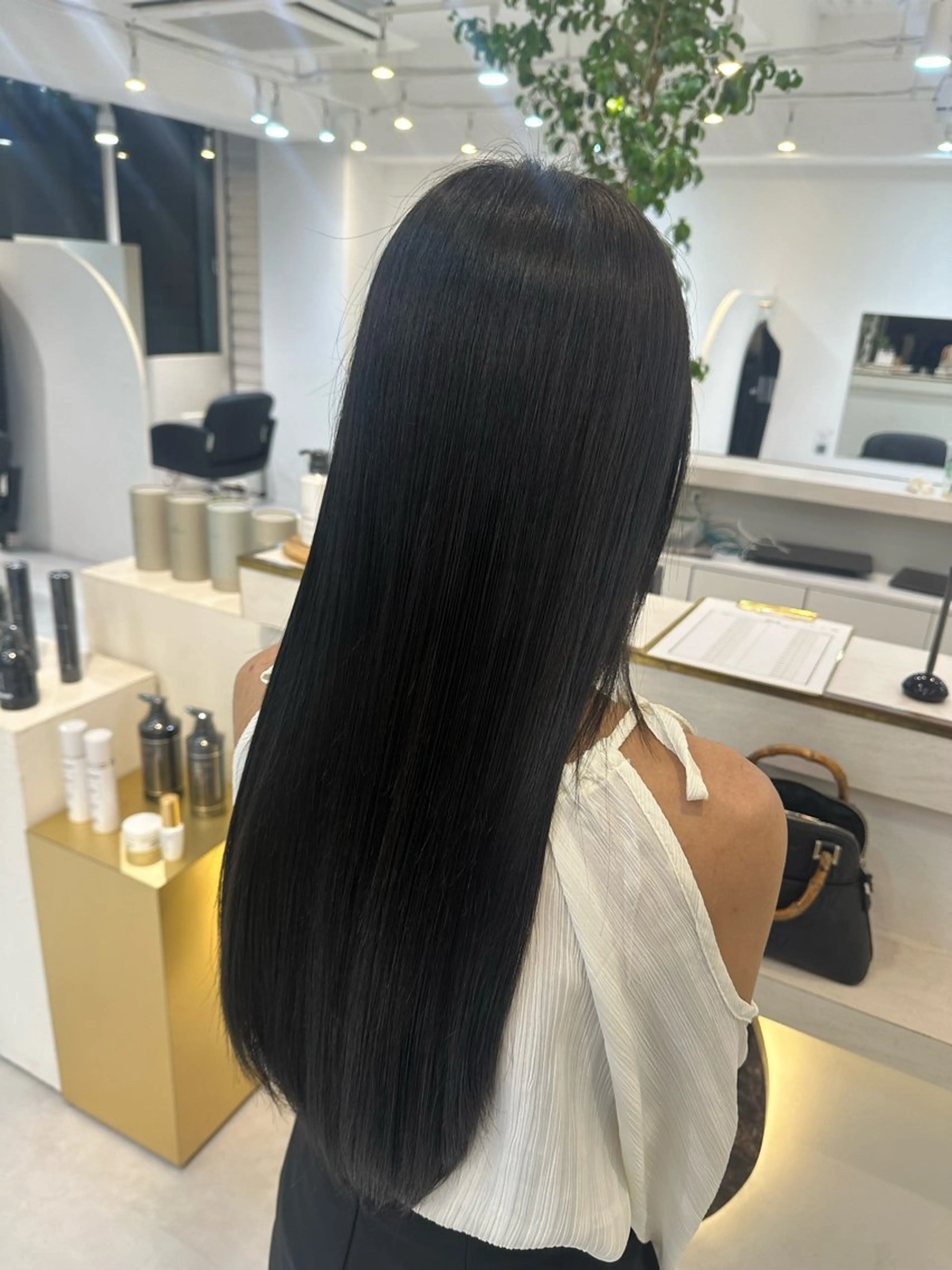 ロング Emuest心斎橋 SAKIのヘアスタイル