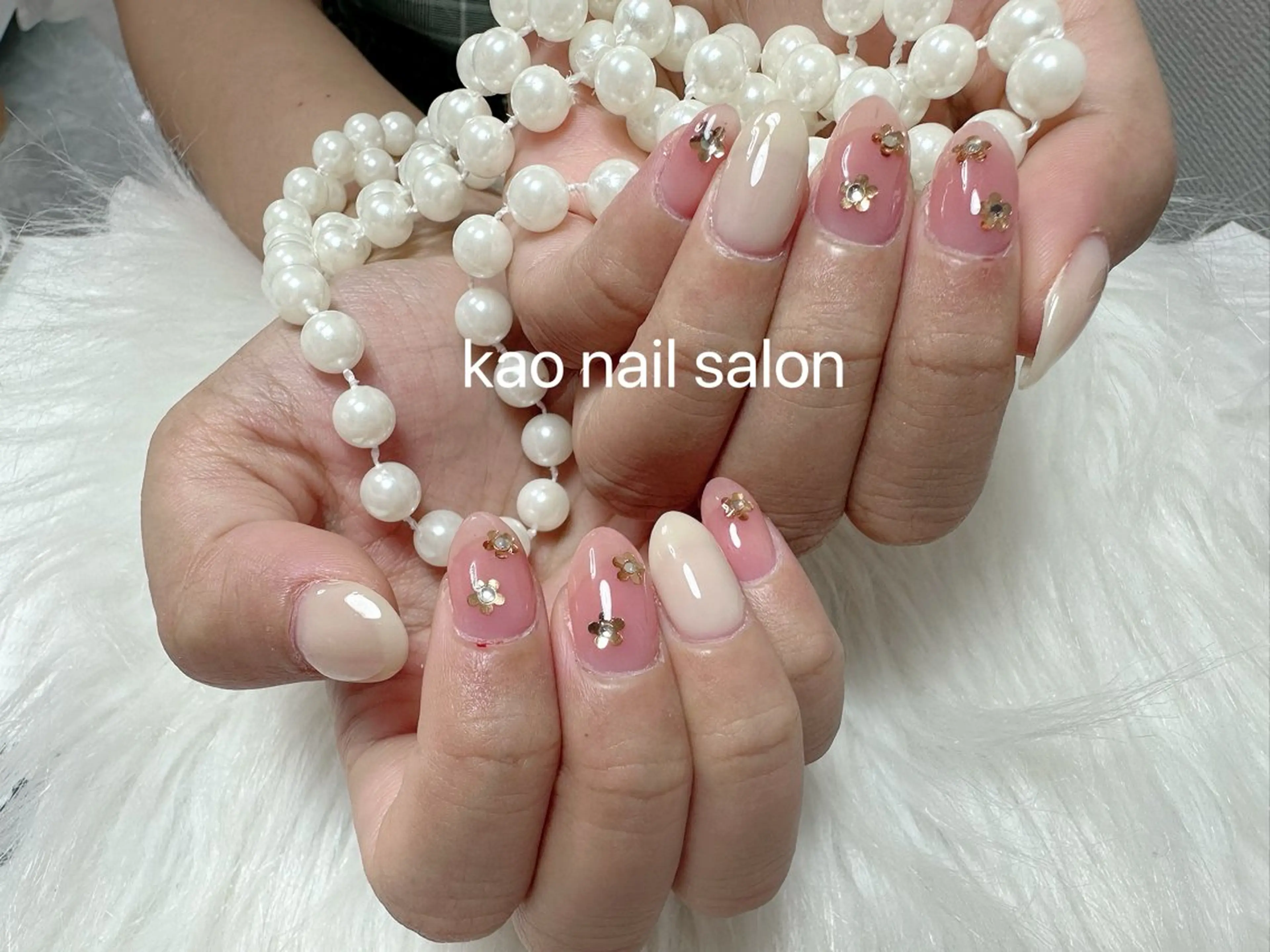ネイル チークネイル 長さ出し フレンチネイル ジェルネイル ガラスフレンチ ハンドネイル kao nail マグネット/長さだしのネイルデザイン