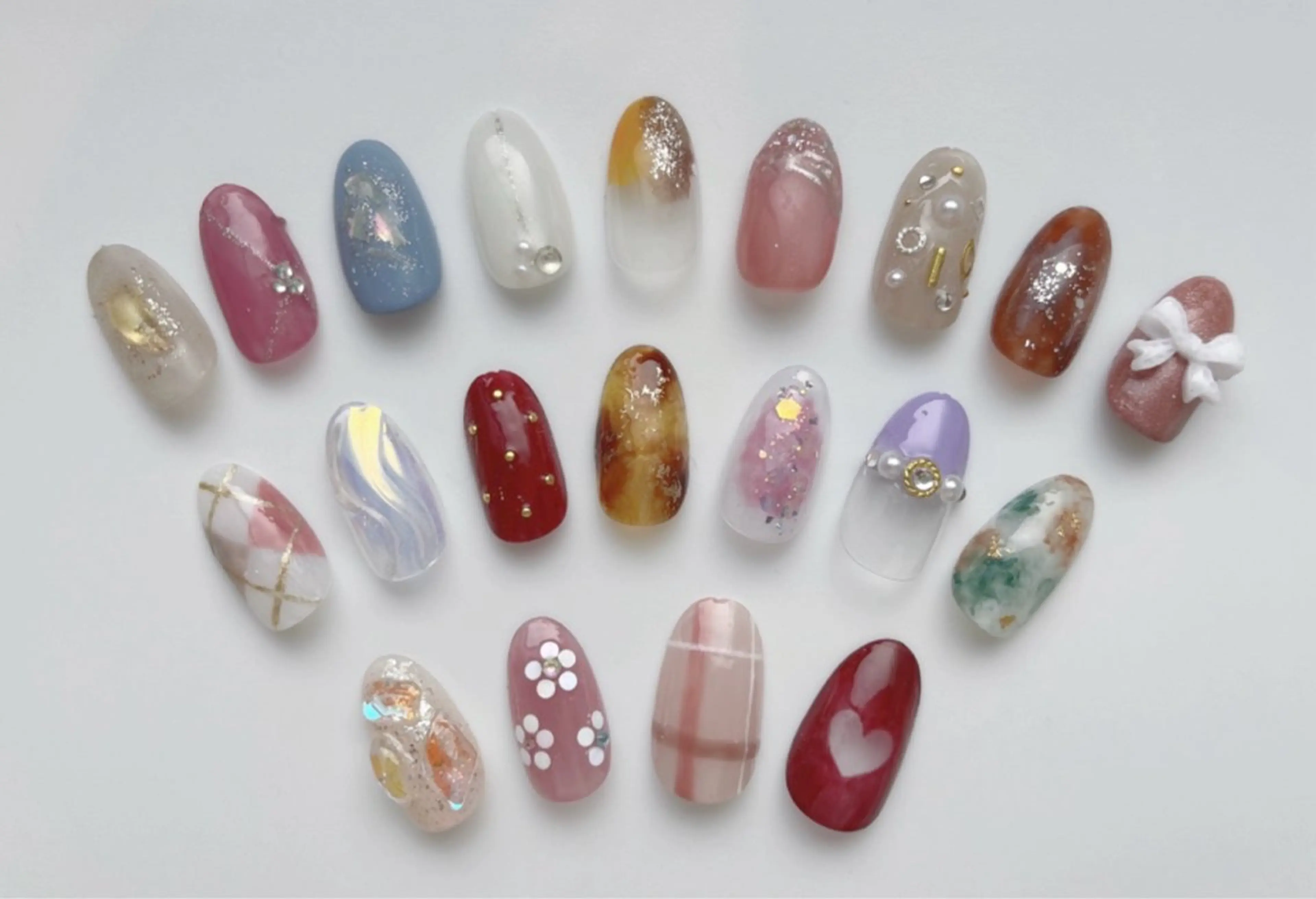 ネイル ハンドネイル Ree所属・ネイル脱毛 Reeのネイルデザイン