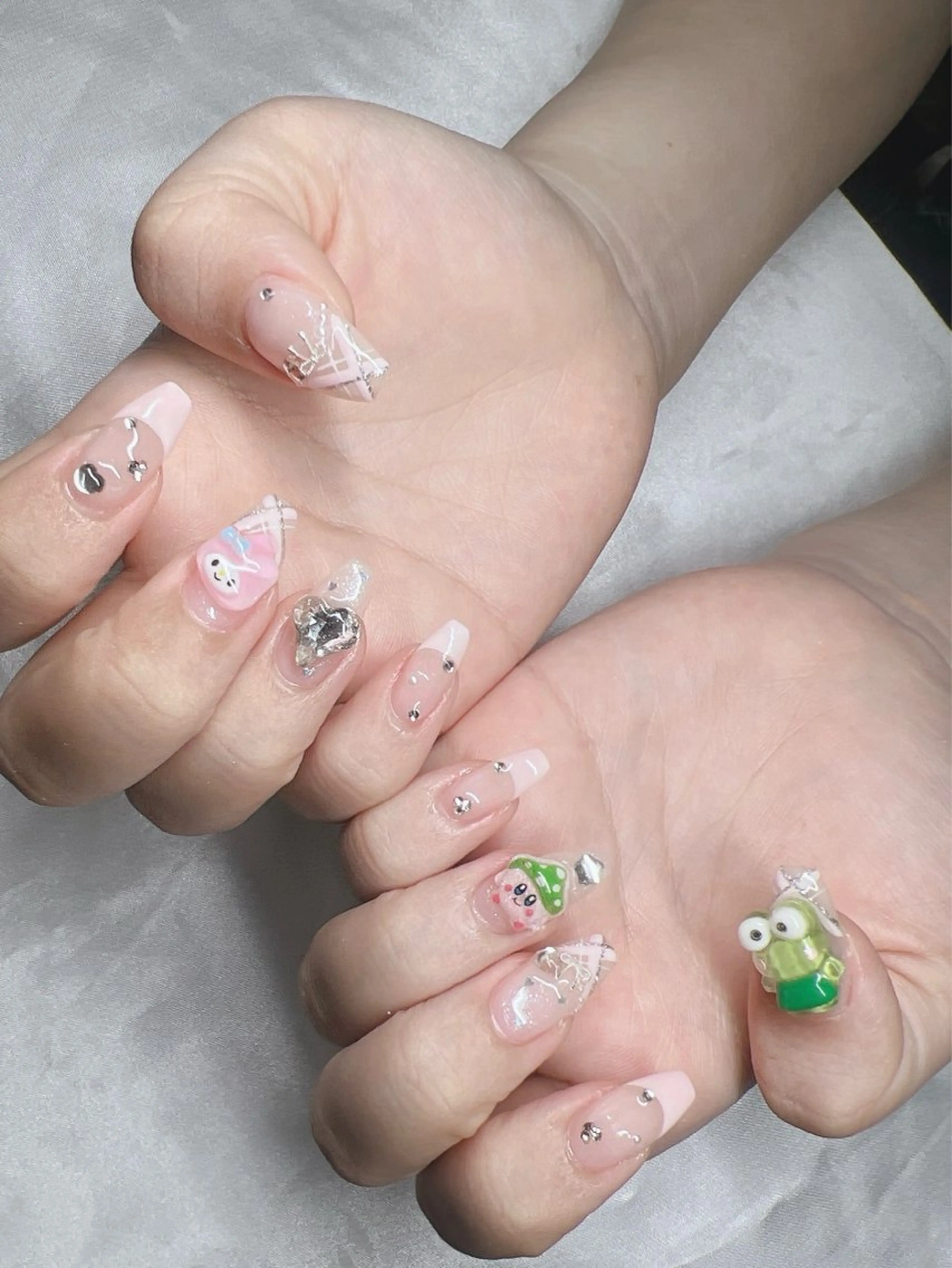 ネイル 長さ出し グラデーション キラキラネイル マグネットネイル ニュアンスネイル Lee Nails チップ長さだし専門店のネイルデザイン
