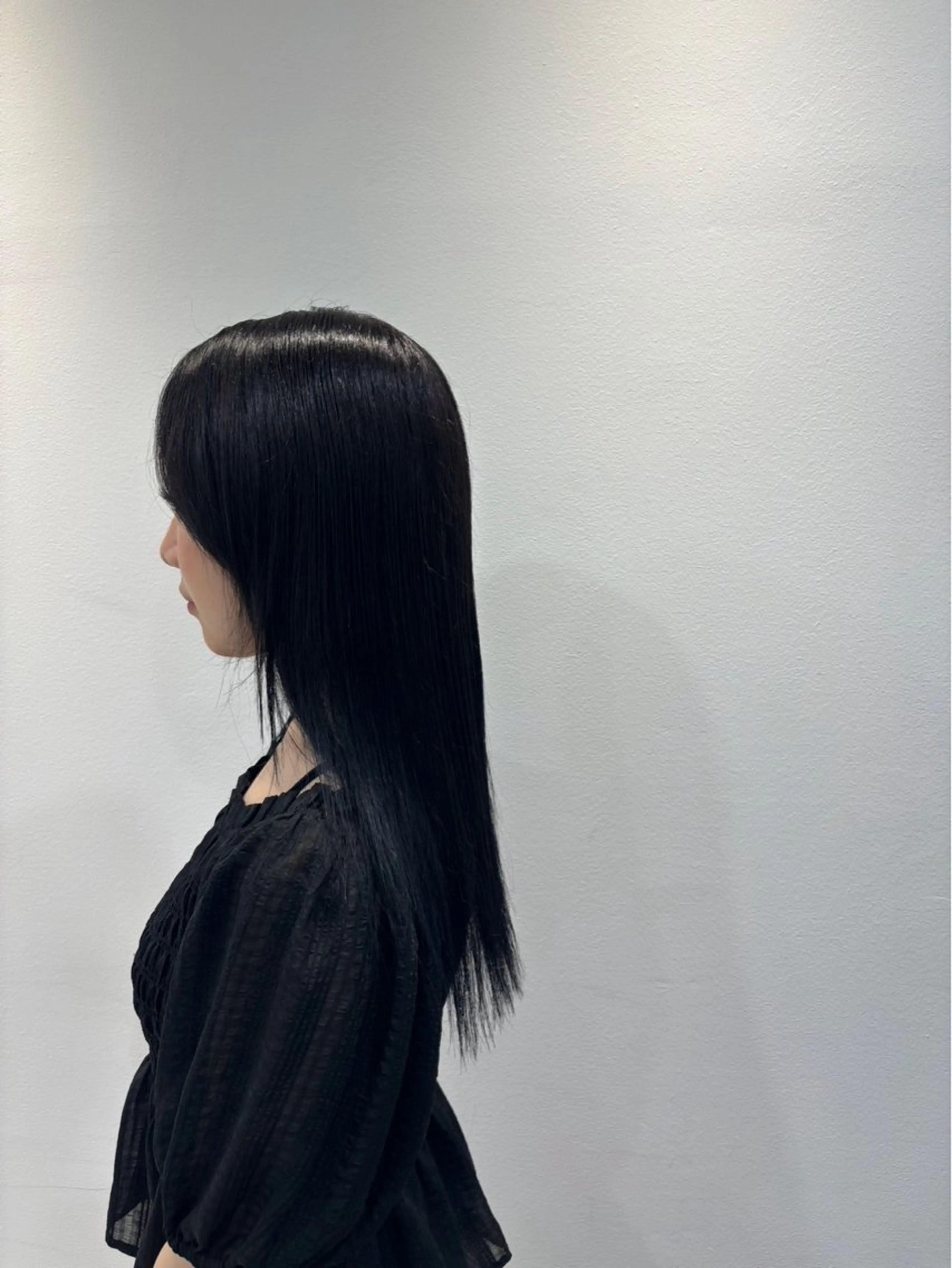 ロング カラー 黒髪 ブルーカラー ブルーブラック 髪質改善 earth銀座 青山🩵のヘアスタイル