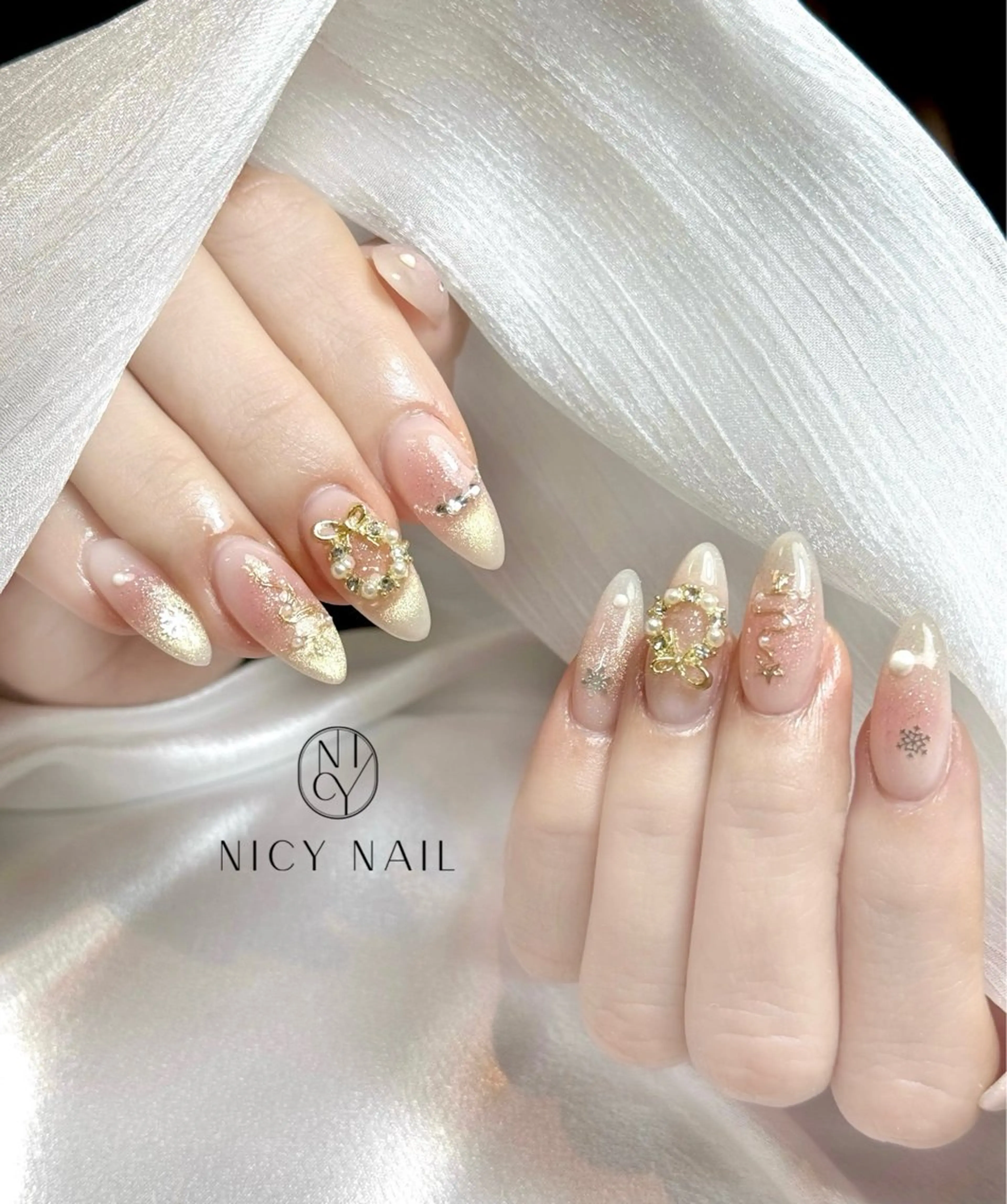 ネイル アートネイル オーロラネイル ブルー チークネイル フットネイル ハンドネイル NICY NAIL 池袋のネイルデザイン