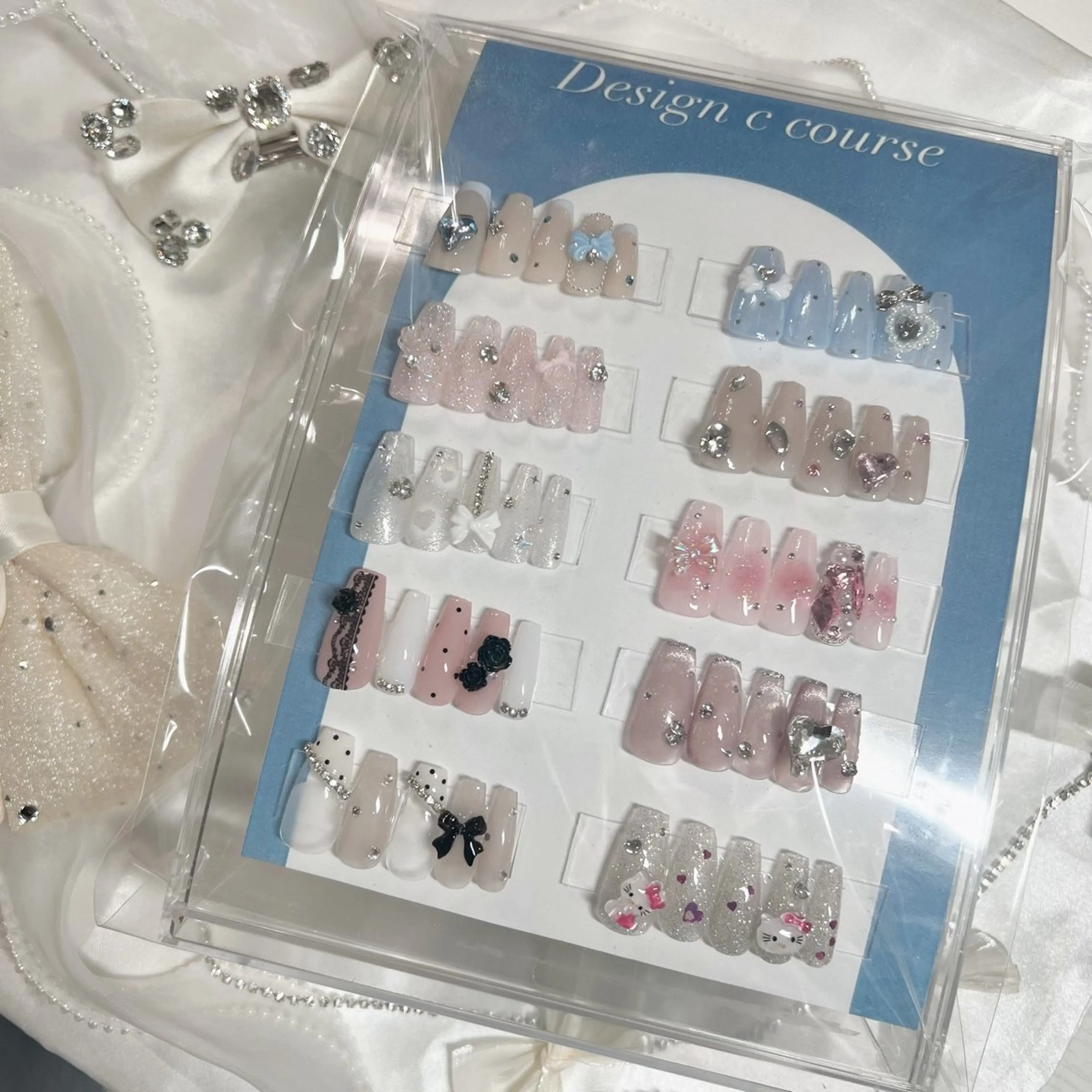 💜ハンドオフあり🤍定額Cネイル💜の写真