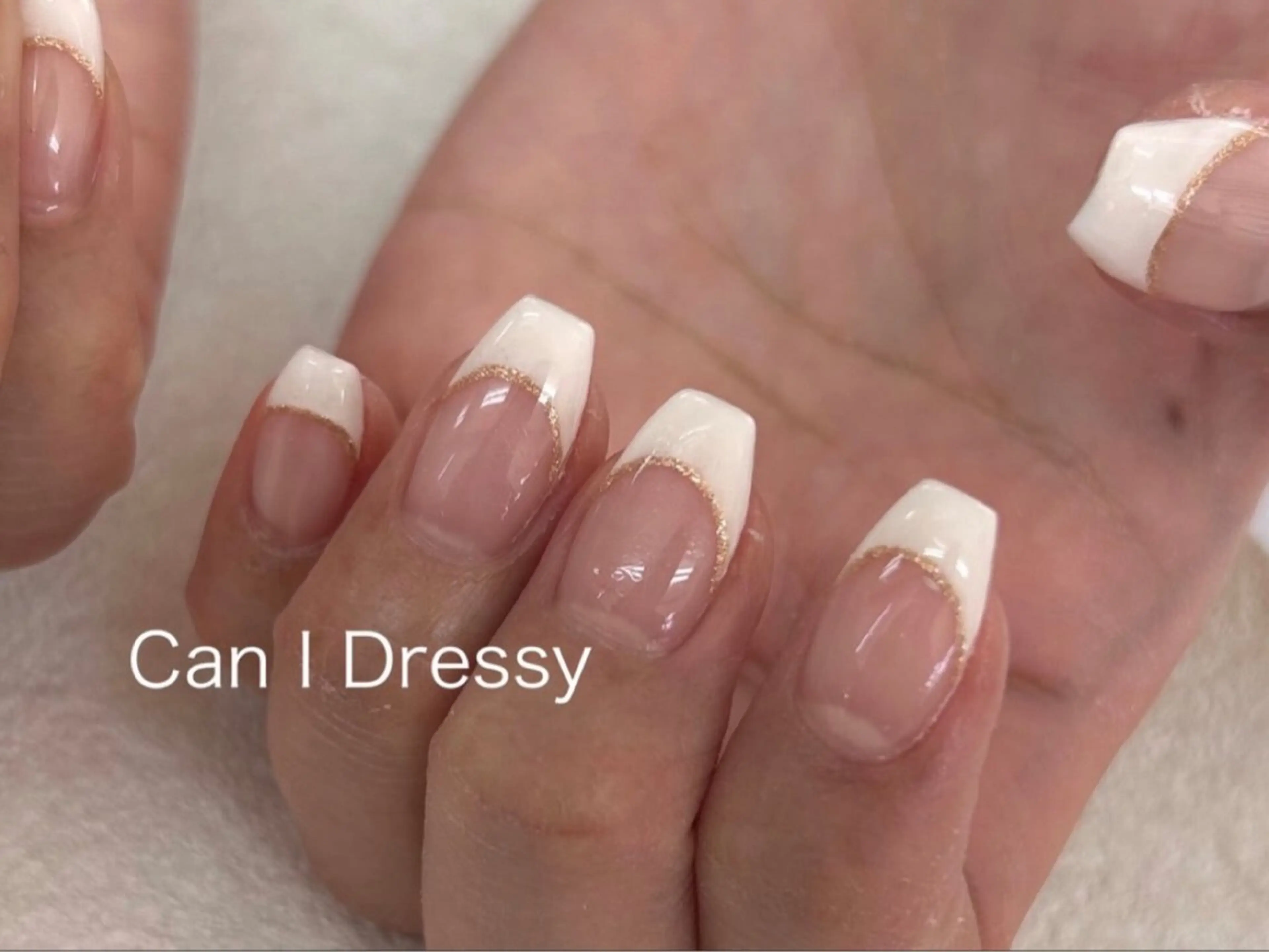 ハンド(オフ無し)フレンチ(ラメライン付き)￥5800→￥5500の写真