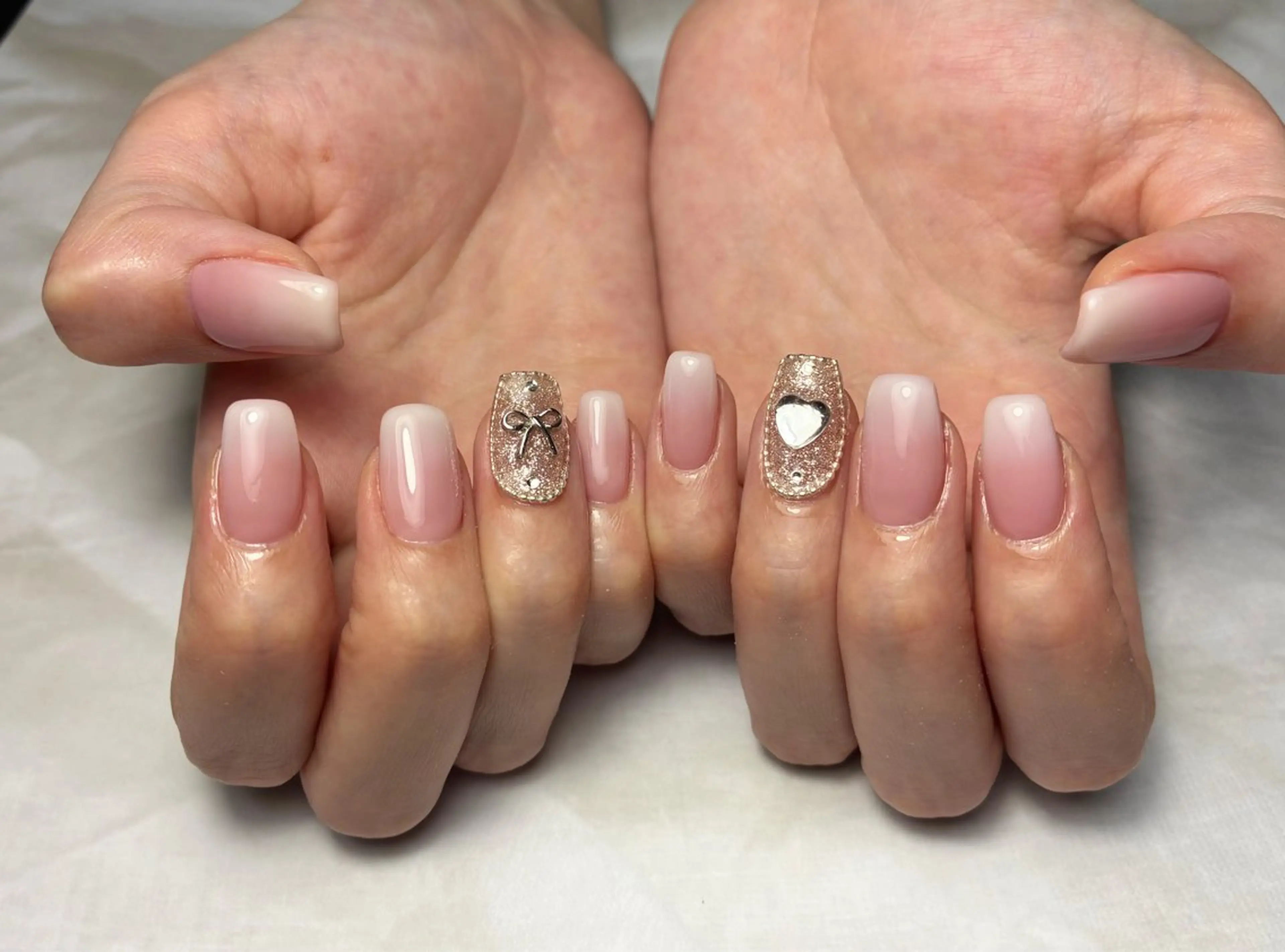 ネイル ハンドネイル ネイルサロン Bebeのネイルデザイン