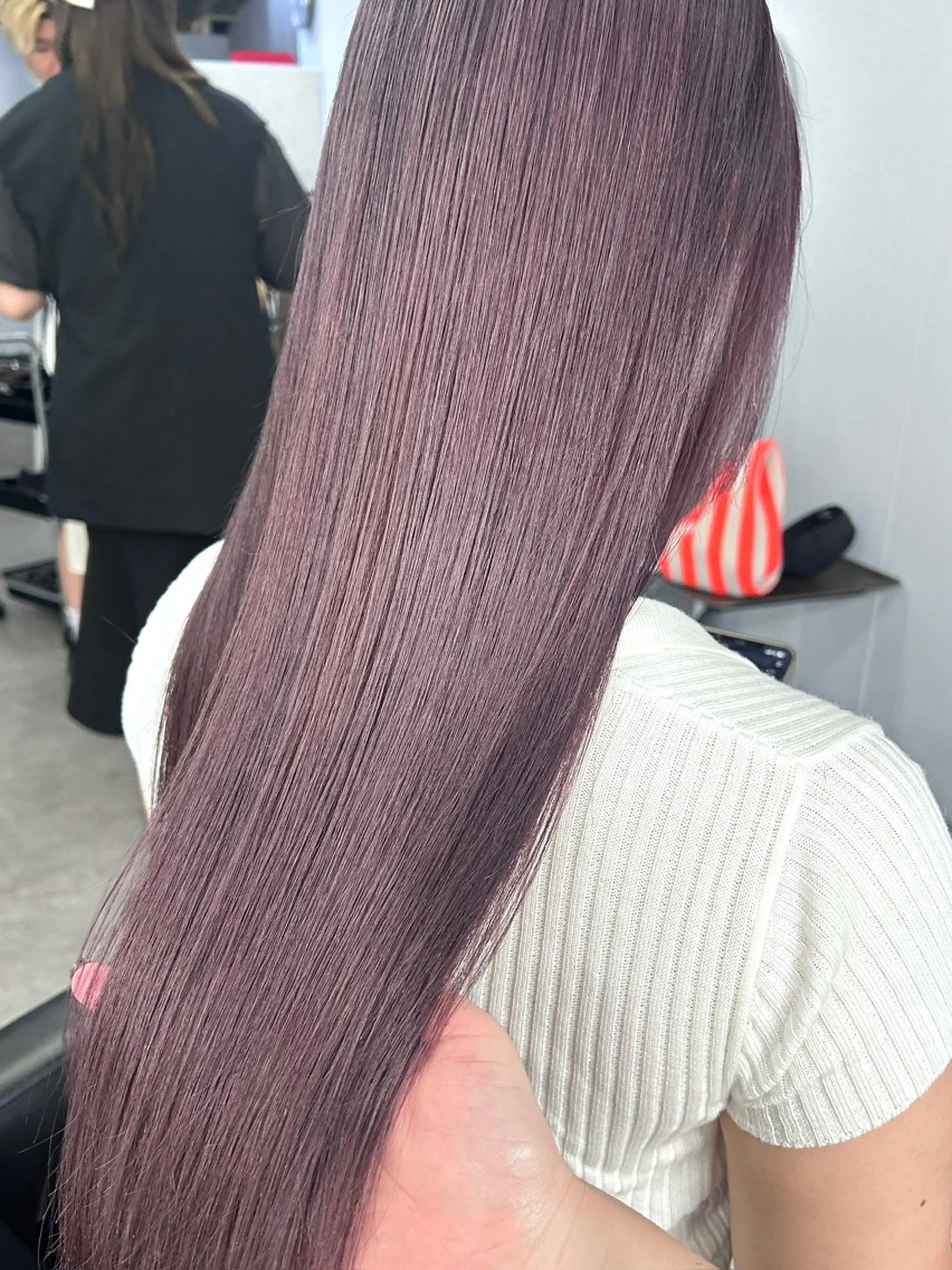 ロング パープルカラー ヘアカラー shiga mariaのヘアスタイル