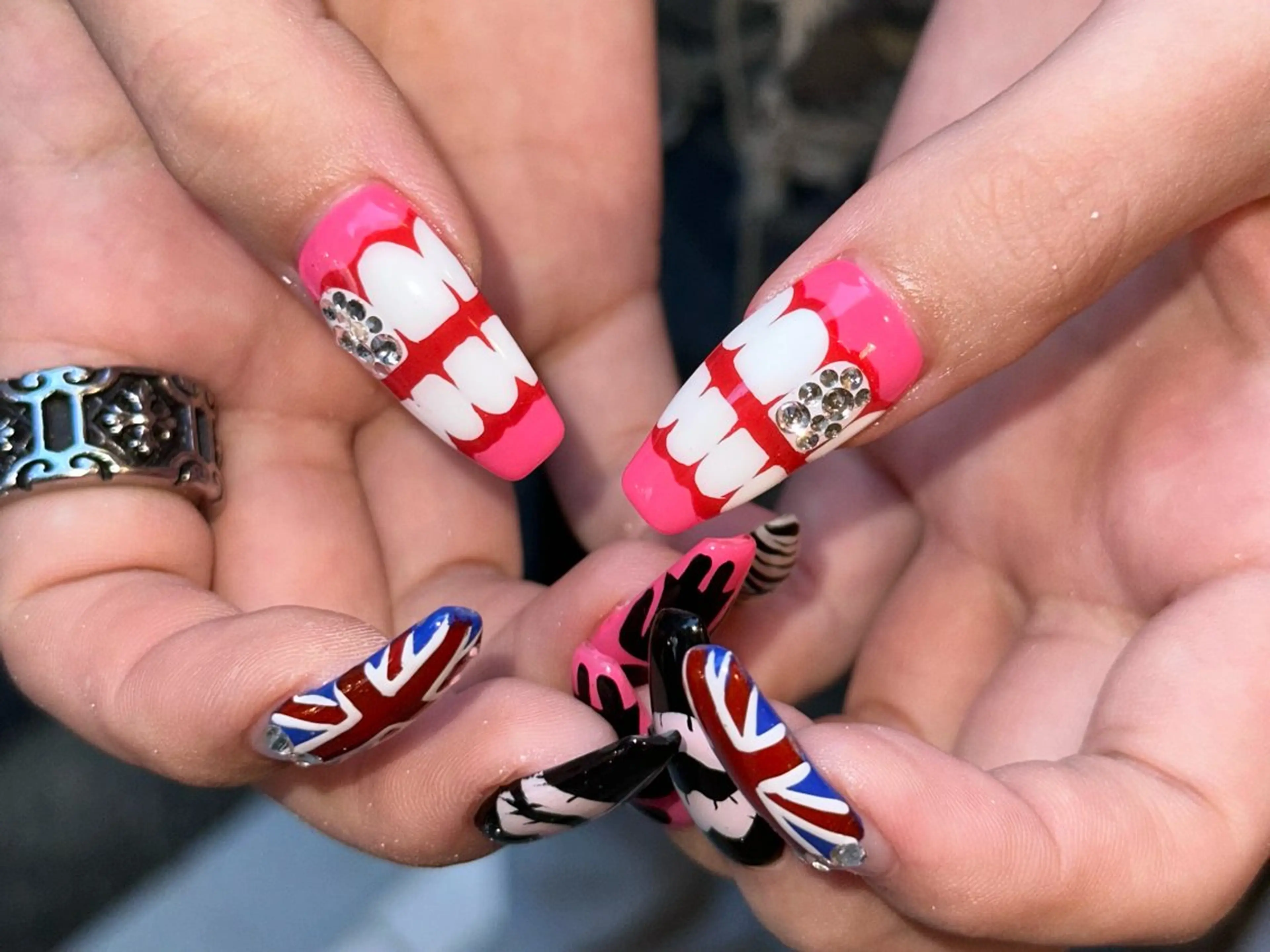 ネイル ハンドネイル nail studio MØD.所属・nailstudio MØD.のネイルデザイン