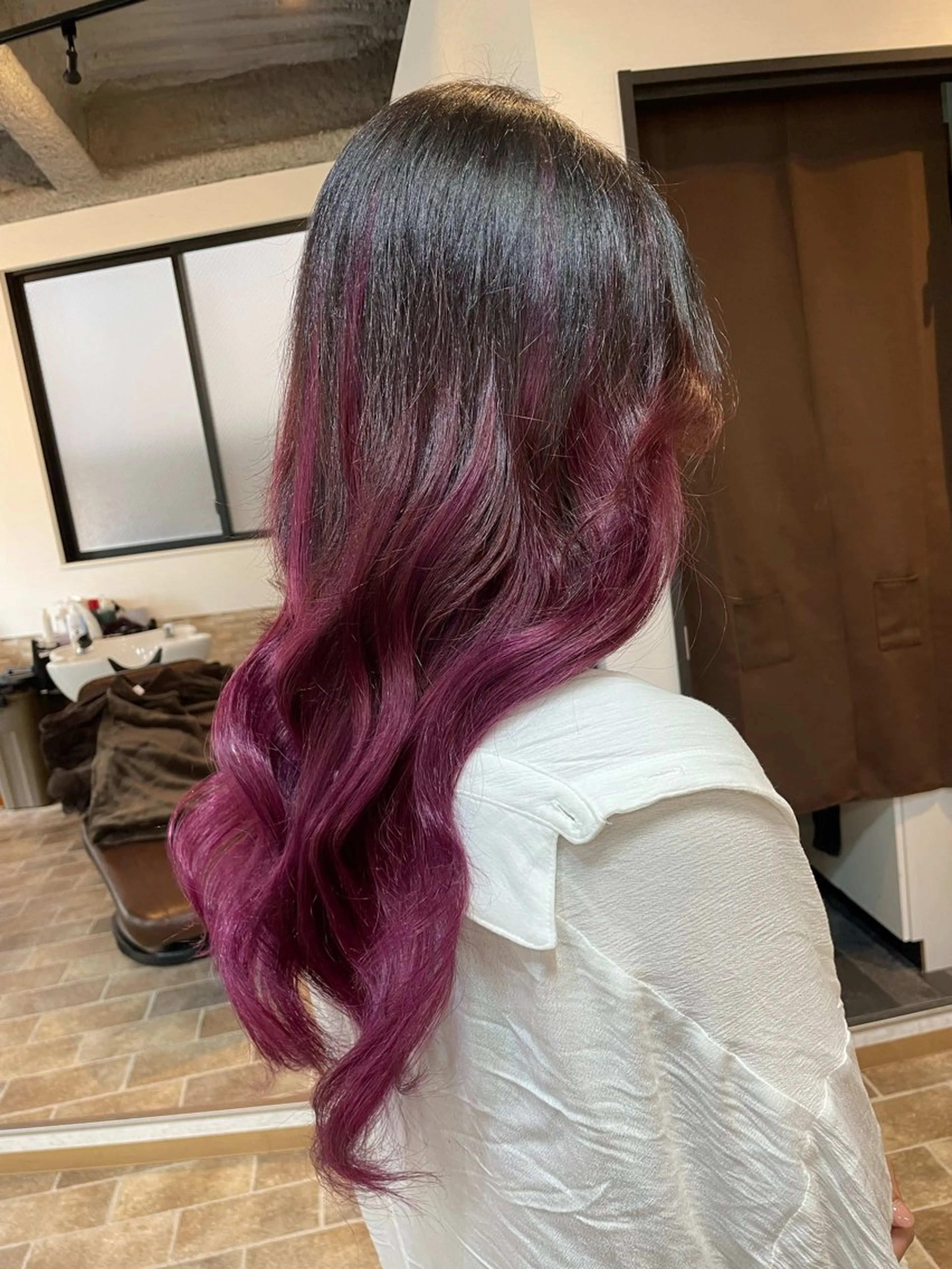 ロング カラー レッドカラー ヘアカラー YUI/ ブリーチカラー🌷のヘアスタイル