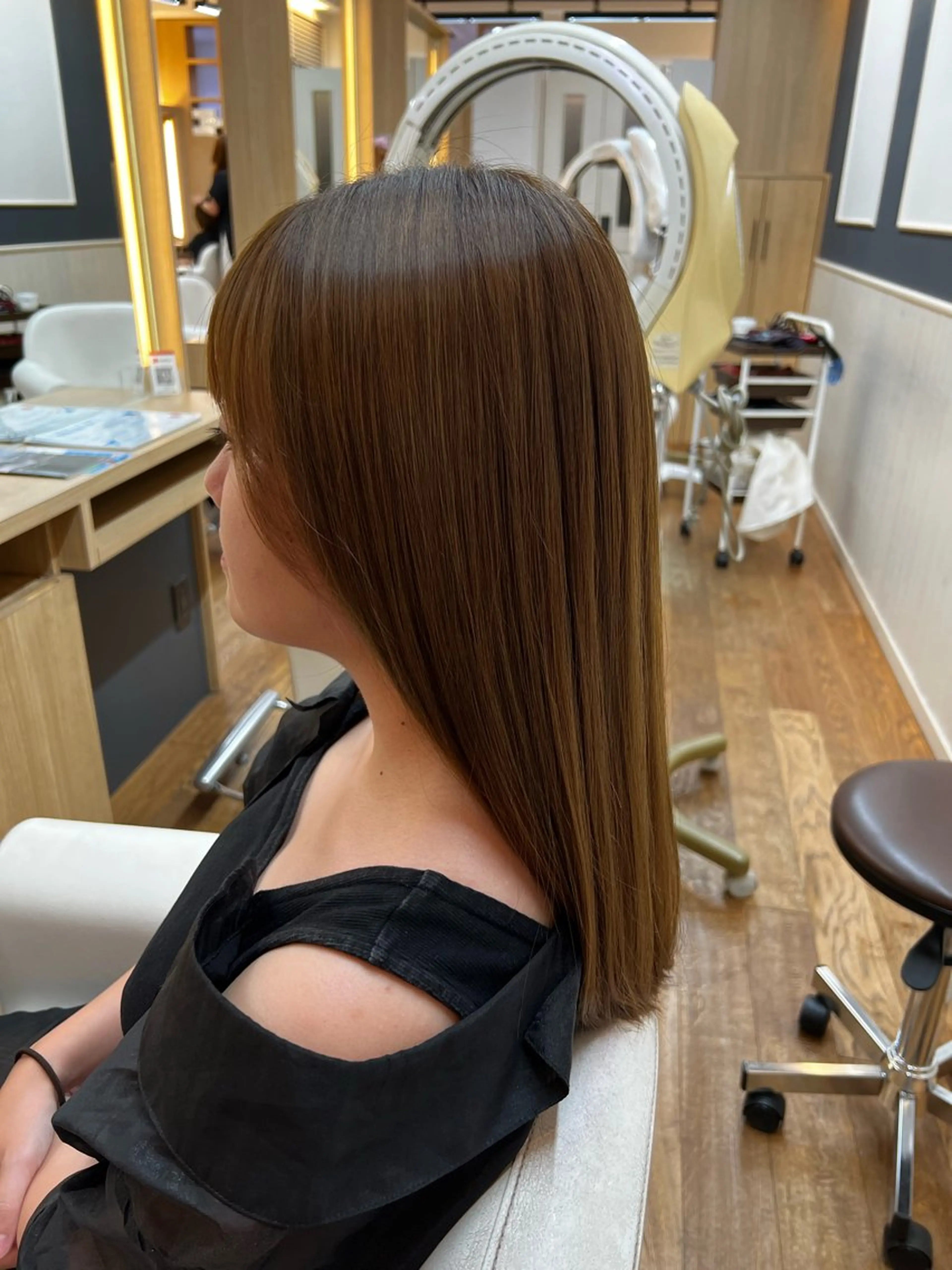セミロング カラー ヘアカラー ✂︎HITOMI✂︎ 副店長のヘアスタイル