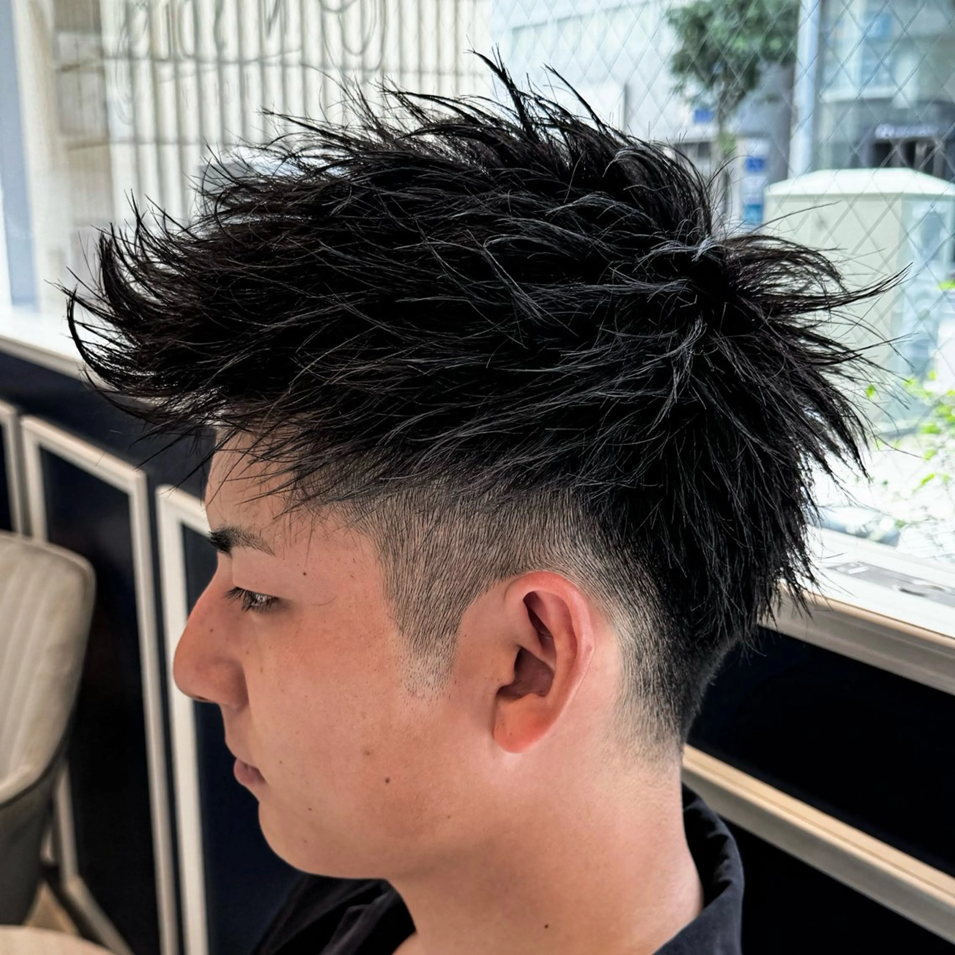 ショート メンズ モヒカン カット 吉田 新平のヘアスタイル