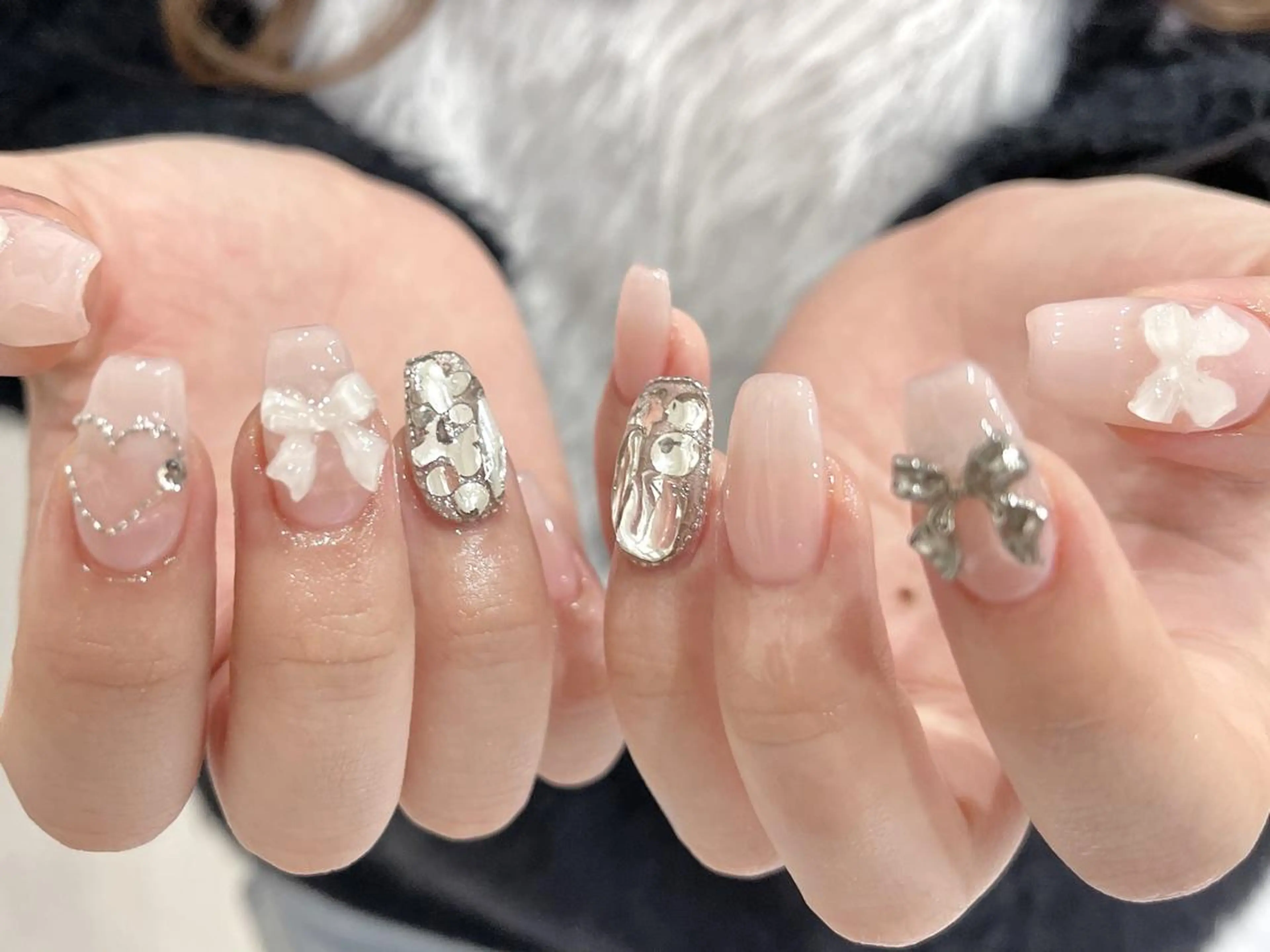 ネイル 持ち込み 🤎mini 🤍可愛らしいネイルのネイルデザイン