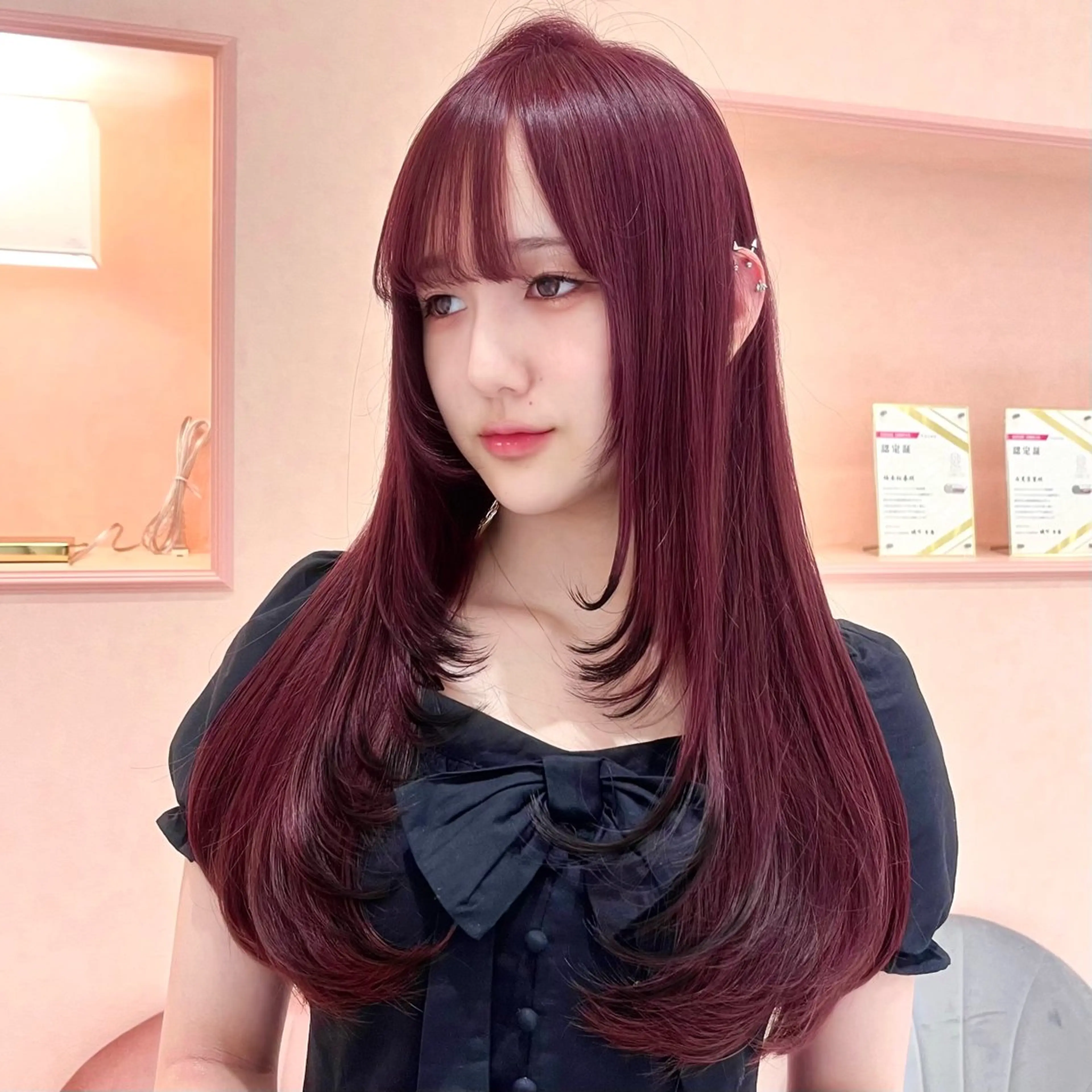 ロング カラー 黒髪 パープルカラー レイヤーカット トレンド韓国モテヘア Natsuki🌛のヘアスタイル