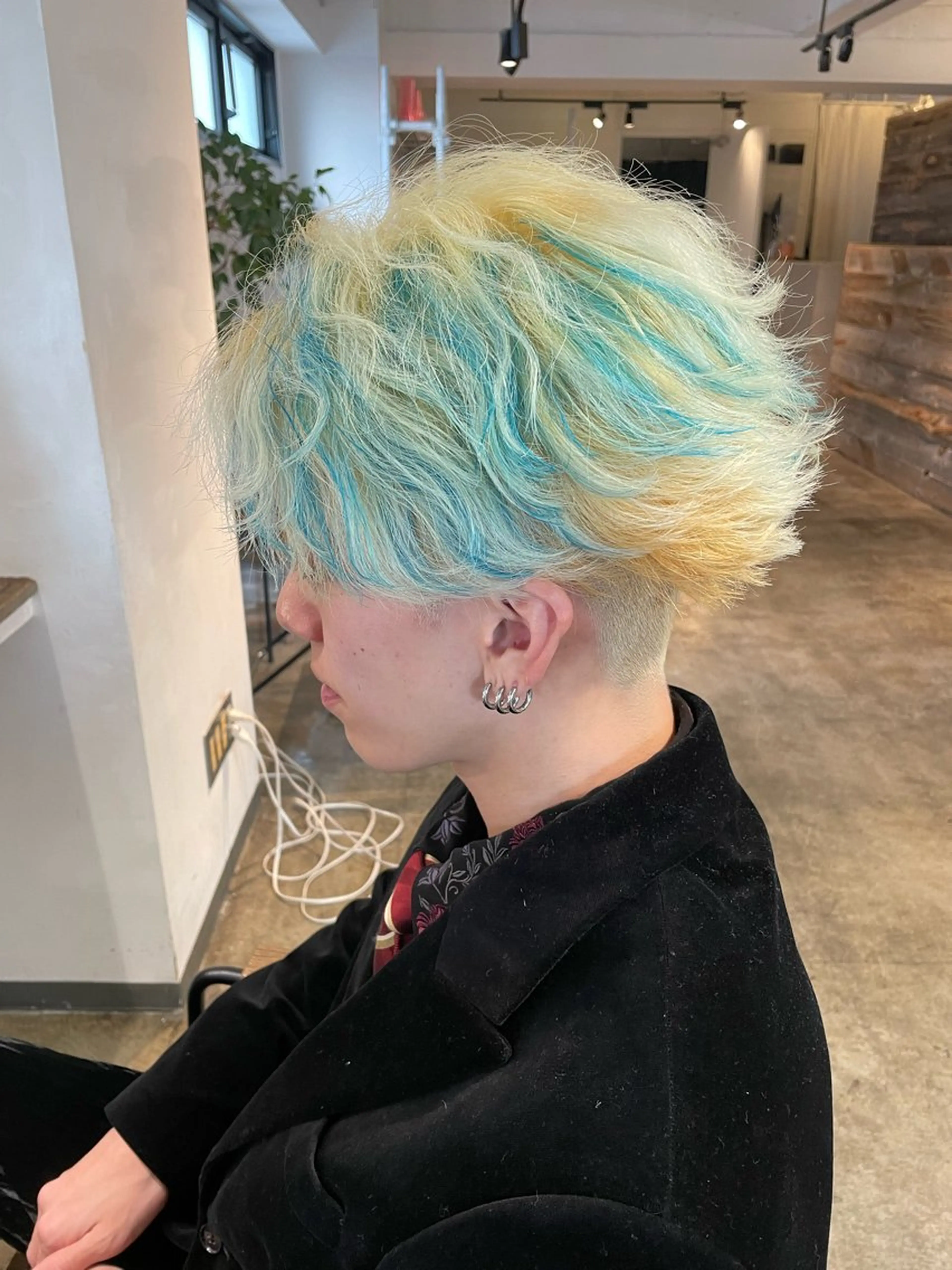 ショート カラー メンズ メンズブリーチ ブリーチ 抜きっぱなしブロンド デザインカラー ヘアカラー トリートメント ハイトーン/レイヤー /ケアブリーチ石川治のヘアスタイル