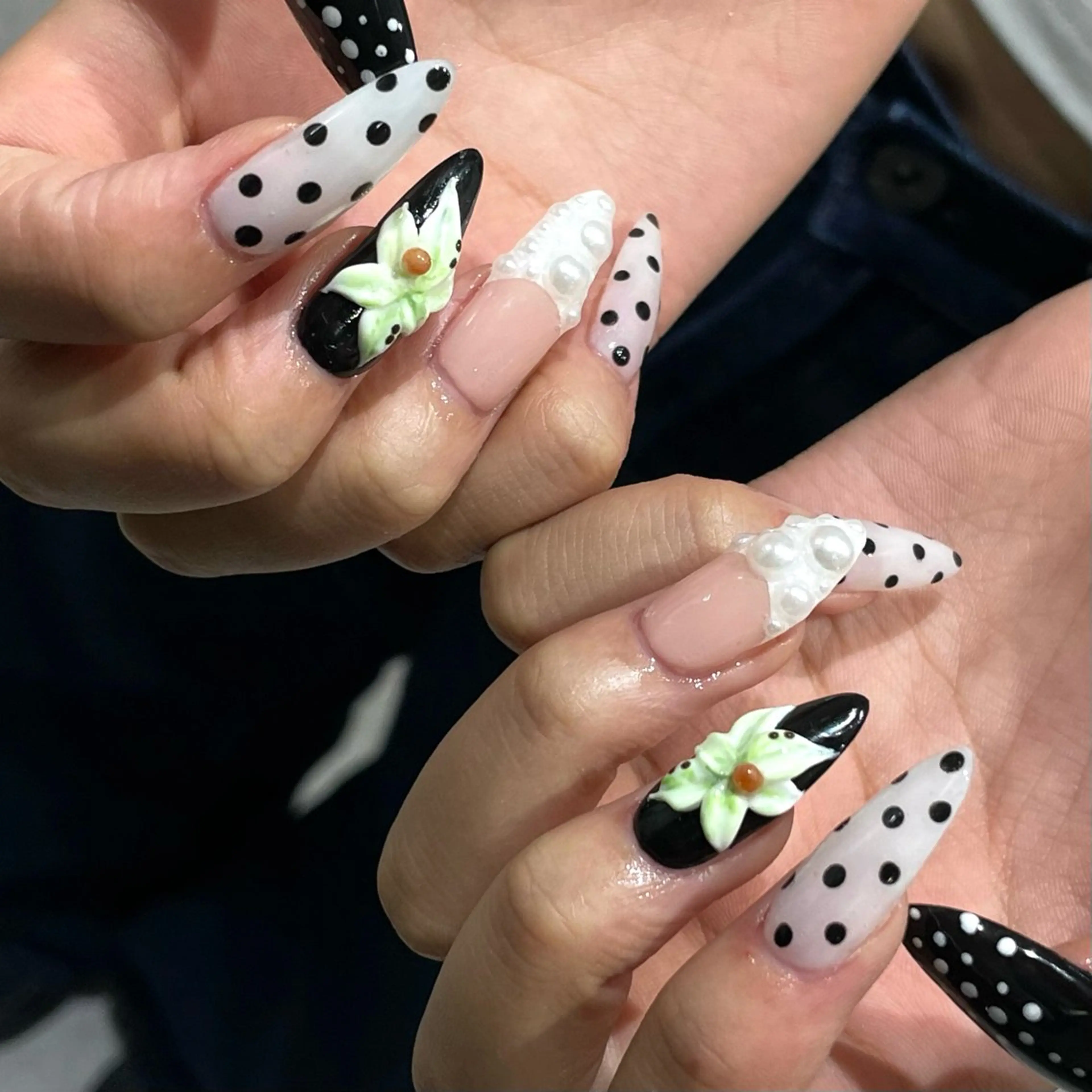 ネイル ハンドネイル IROHA NAIL Kurumi🪽🫧のネイルデザイン