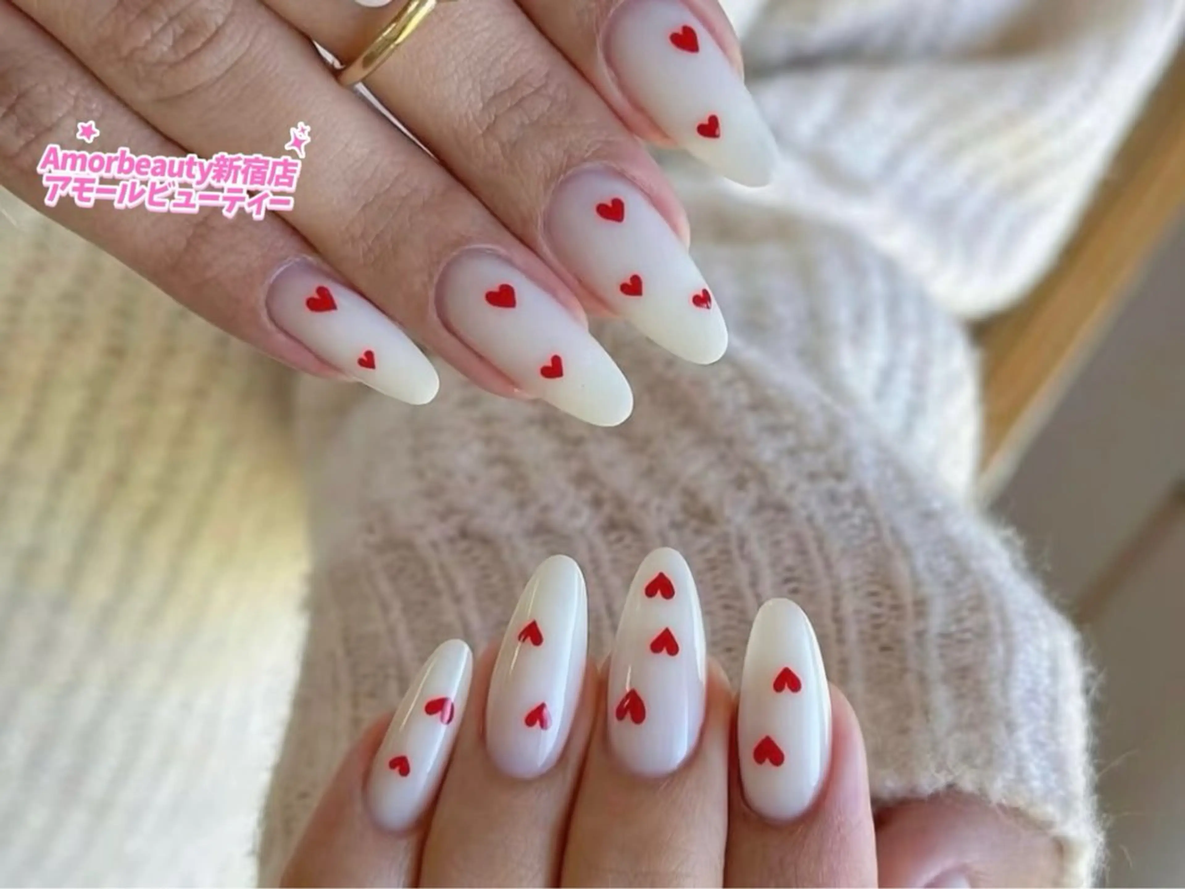 ネイル ハンドネイル ハンドケア Kaka_ パラジェル、長さだしのネイルデザイン