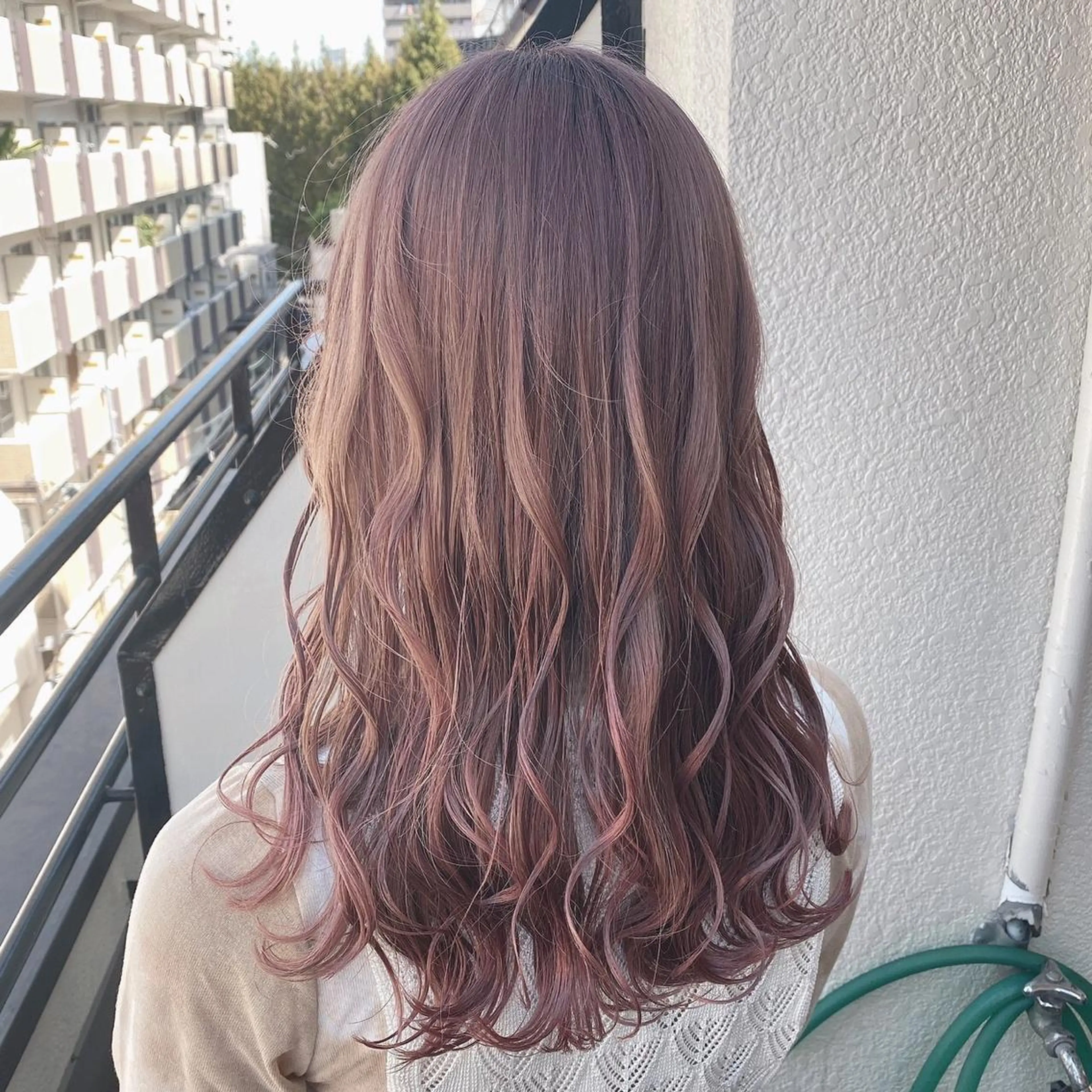 ロング カラー ヘアアレンジ キッズ アディクシーカラー バレイヤージュ ミストバング ベージュカラー 黒髪 カラー特化サロン梅田 Eir茶屋町/山下のヘアスタイル