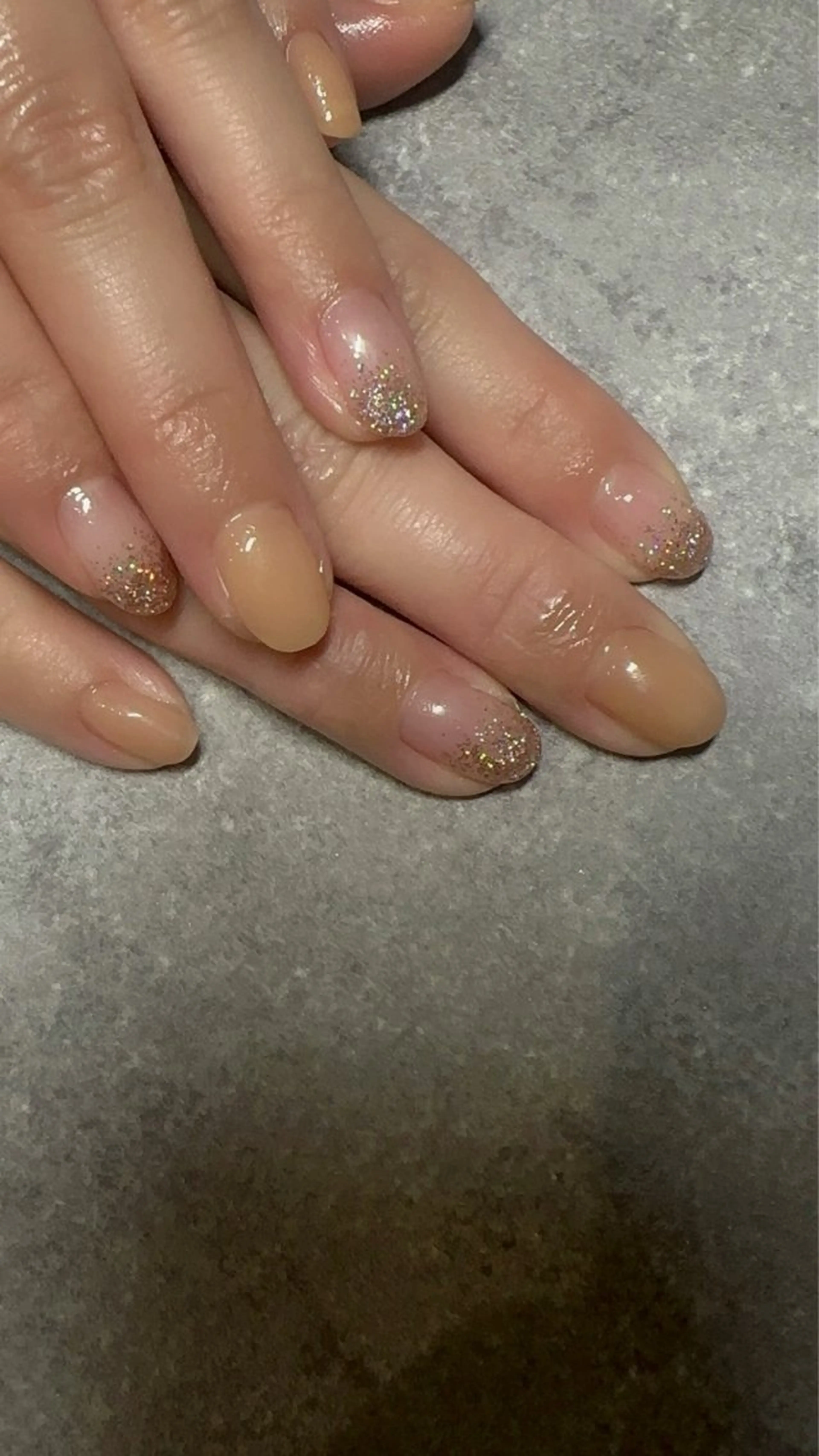 ネイル グラデーション ラメ(グリッター) ラメグラデーション ワンカラーネイル シンプルネイル Sei ｜ cres nailのネイルデザイン