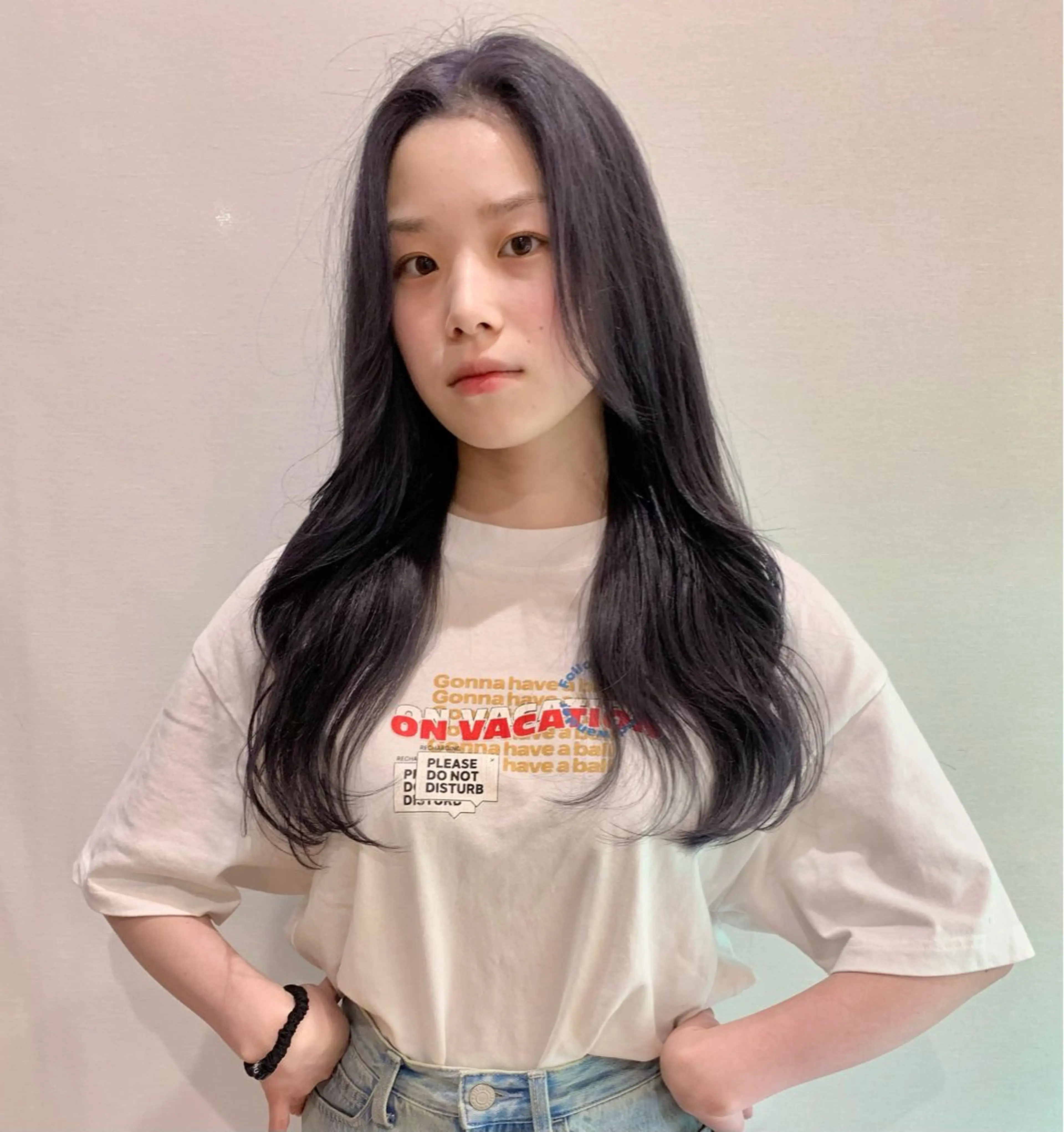 ロング レイヤーカット ローレイヤー カット ヘアカラー 【シクネ】ユウダイ お顔まわりカット💎のヘアスタイル