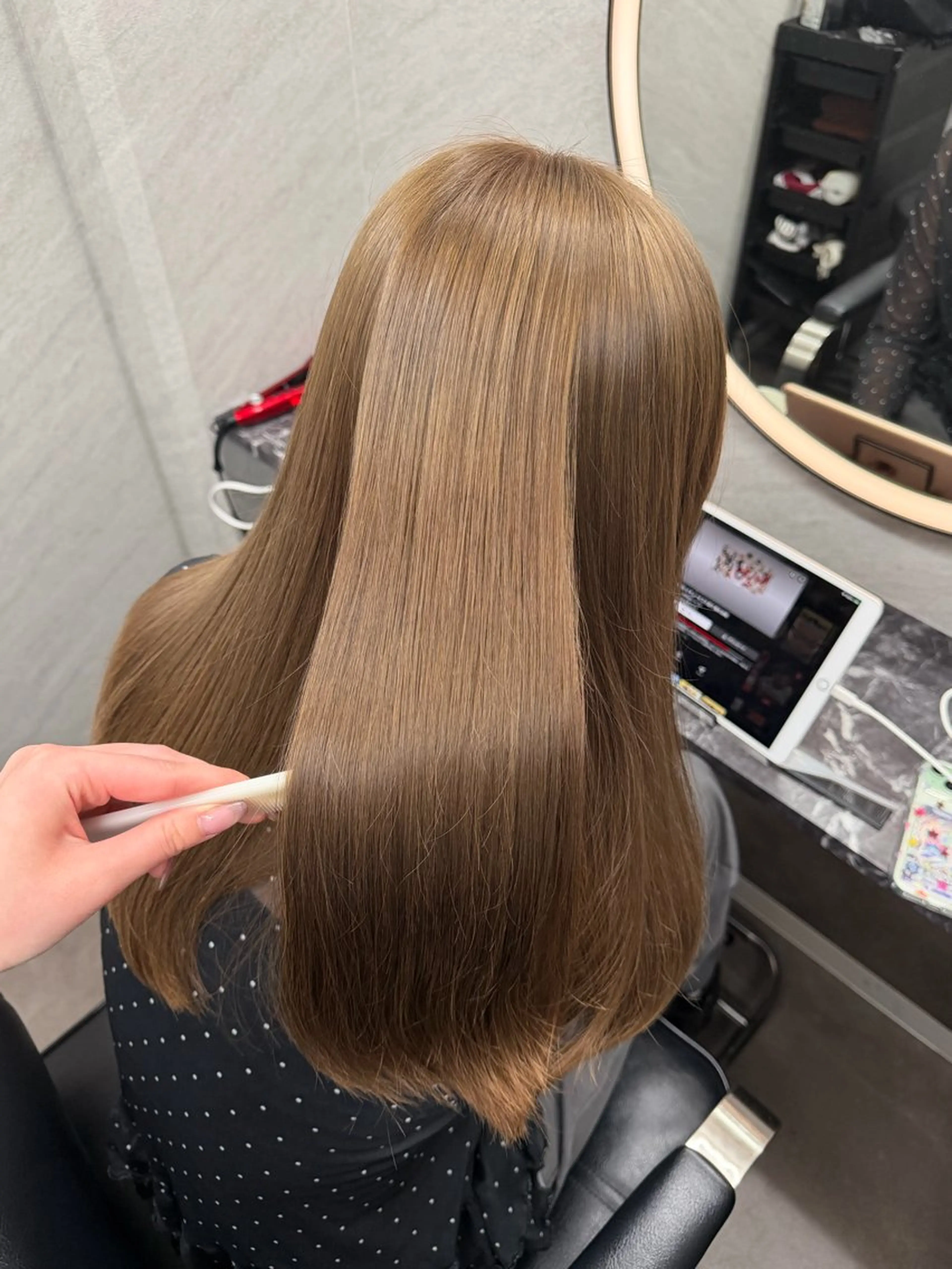 ロング カラー カット ヘアカラー 砂野 真璃奈のヘアスタイル