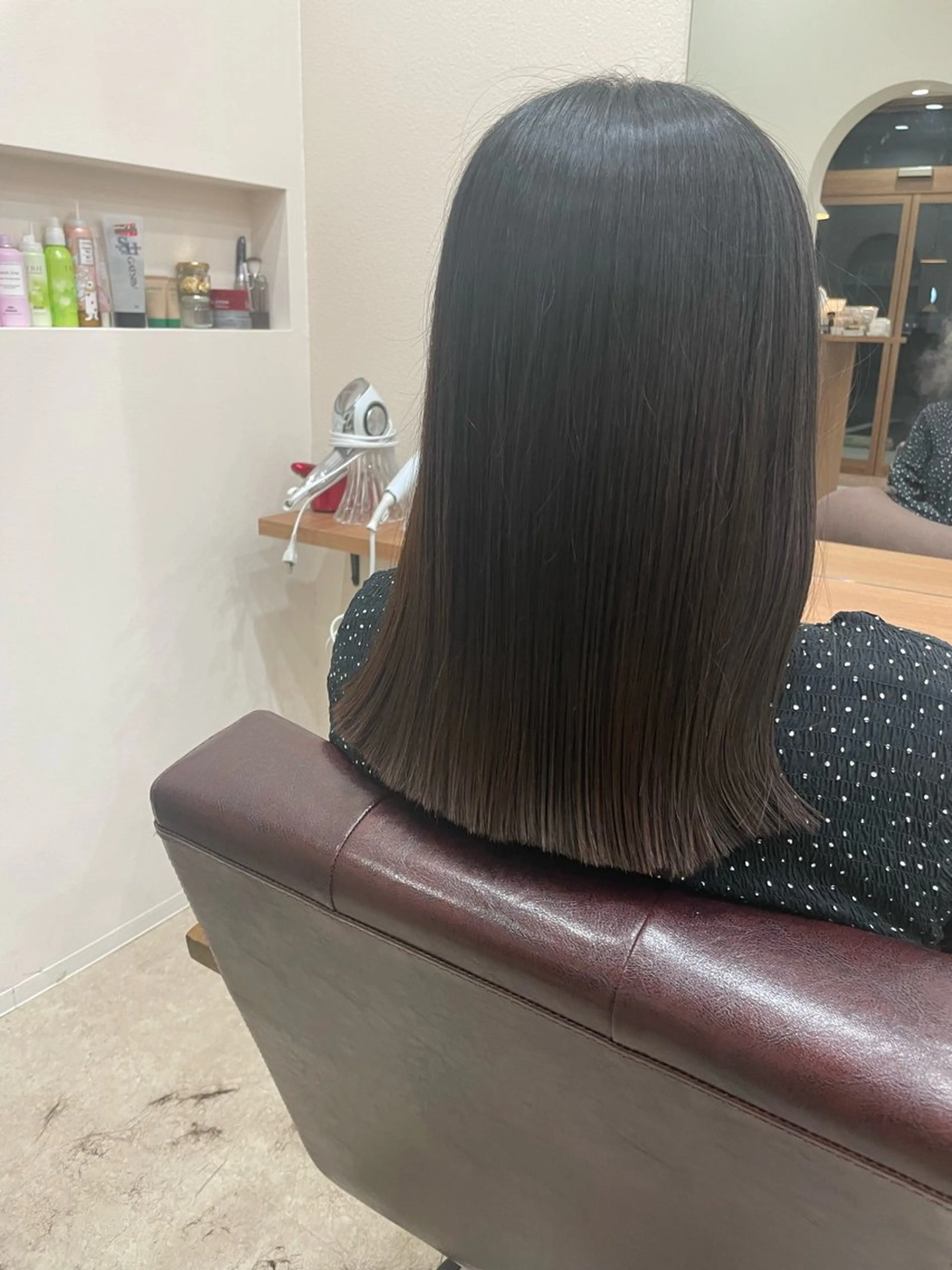 セミロング 鈴木 梨瑚のヘアスタイル