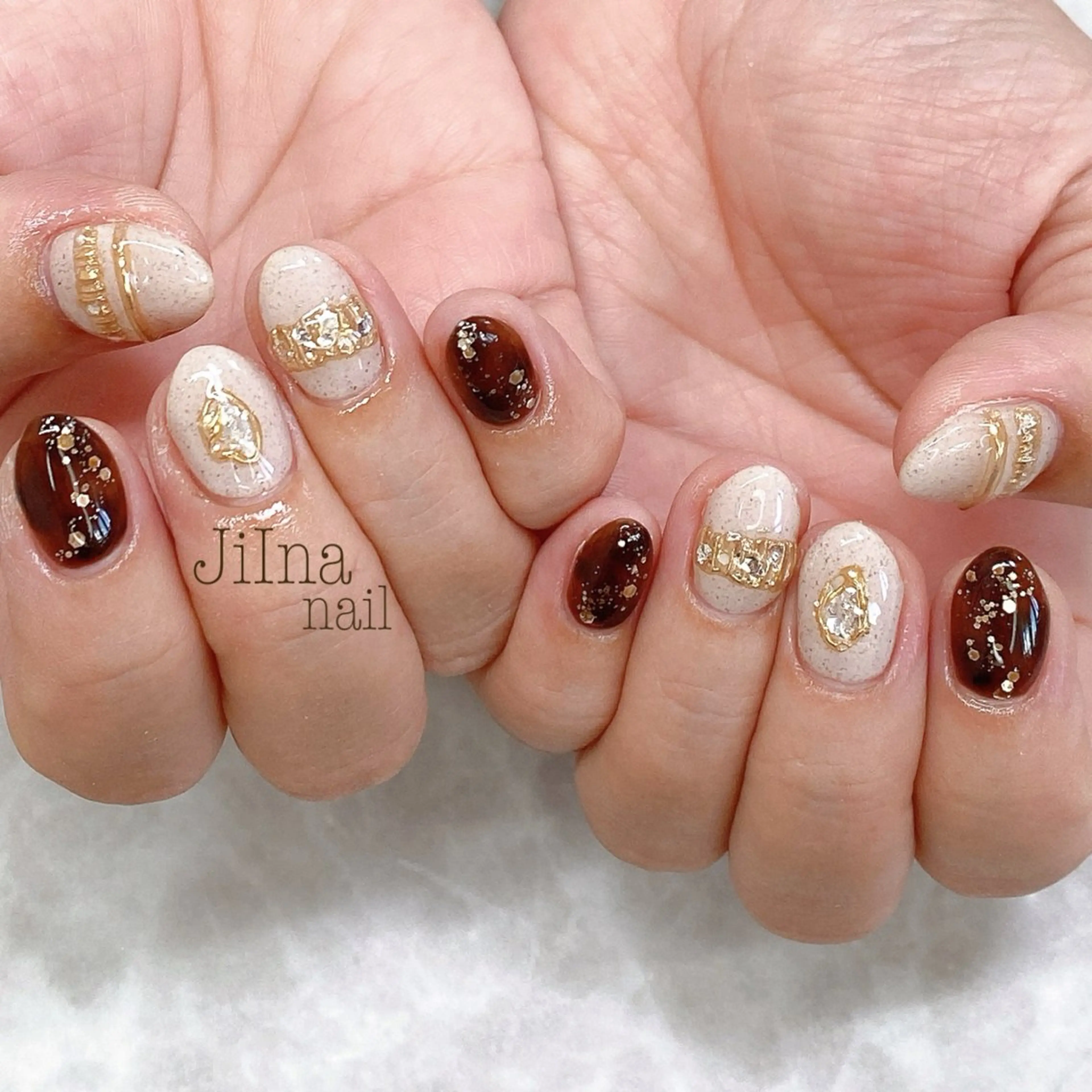 ネイル JiIna nailのネイルデザイン