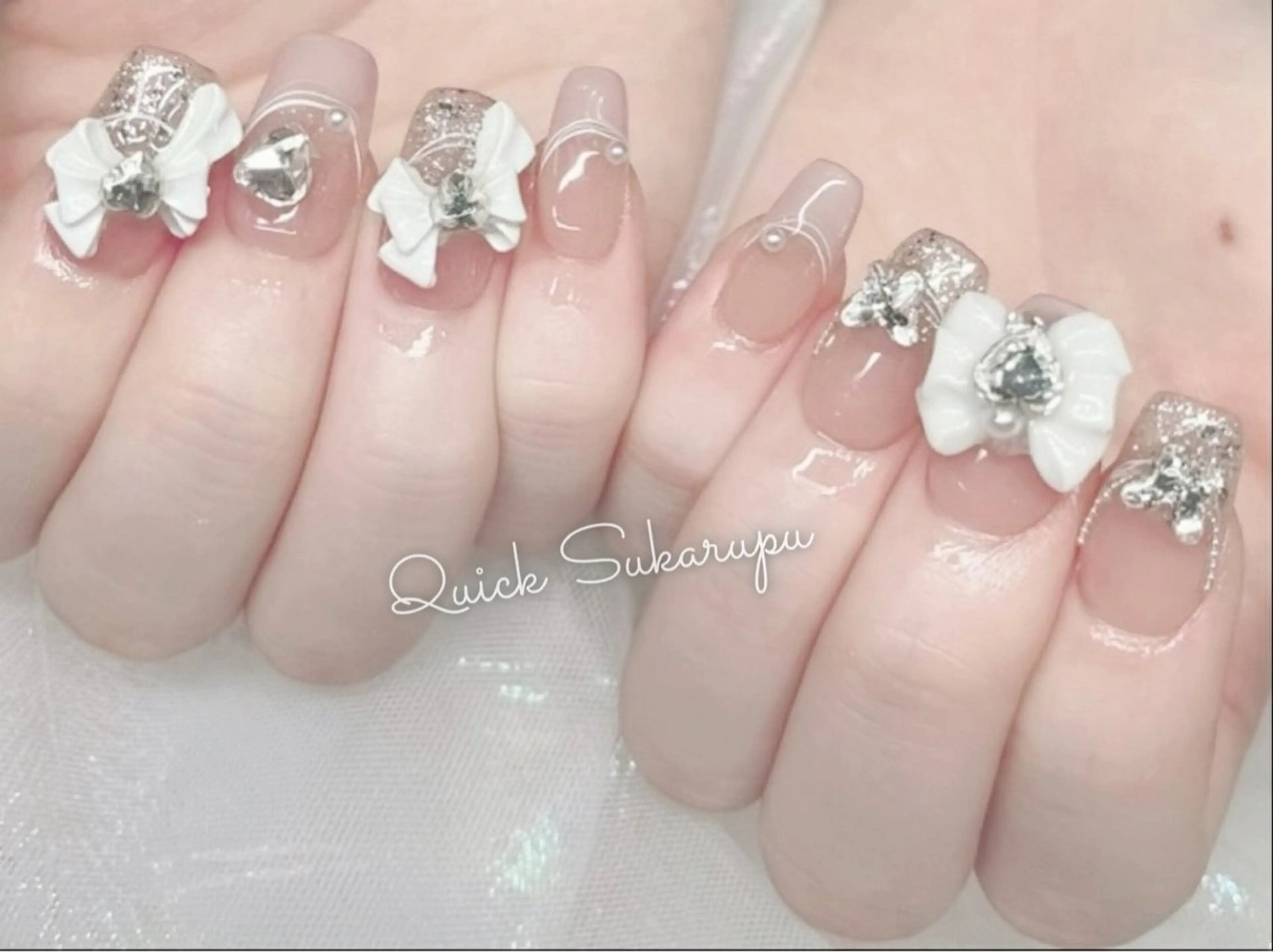ミディアム Quick Sukarupuのネイルデザイン