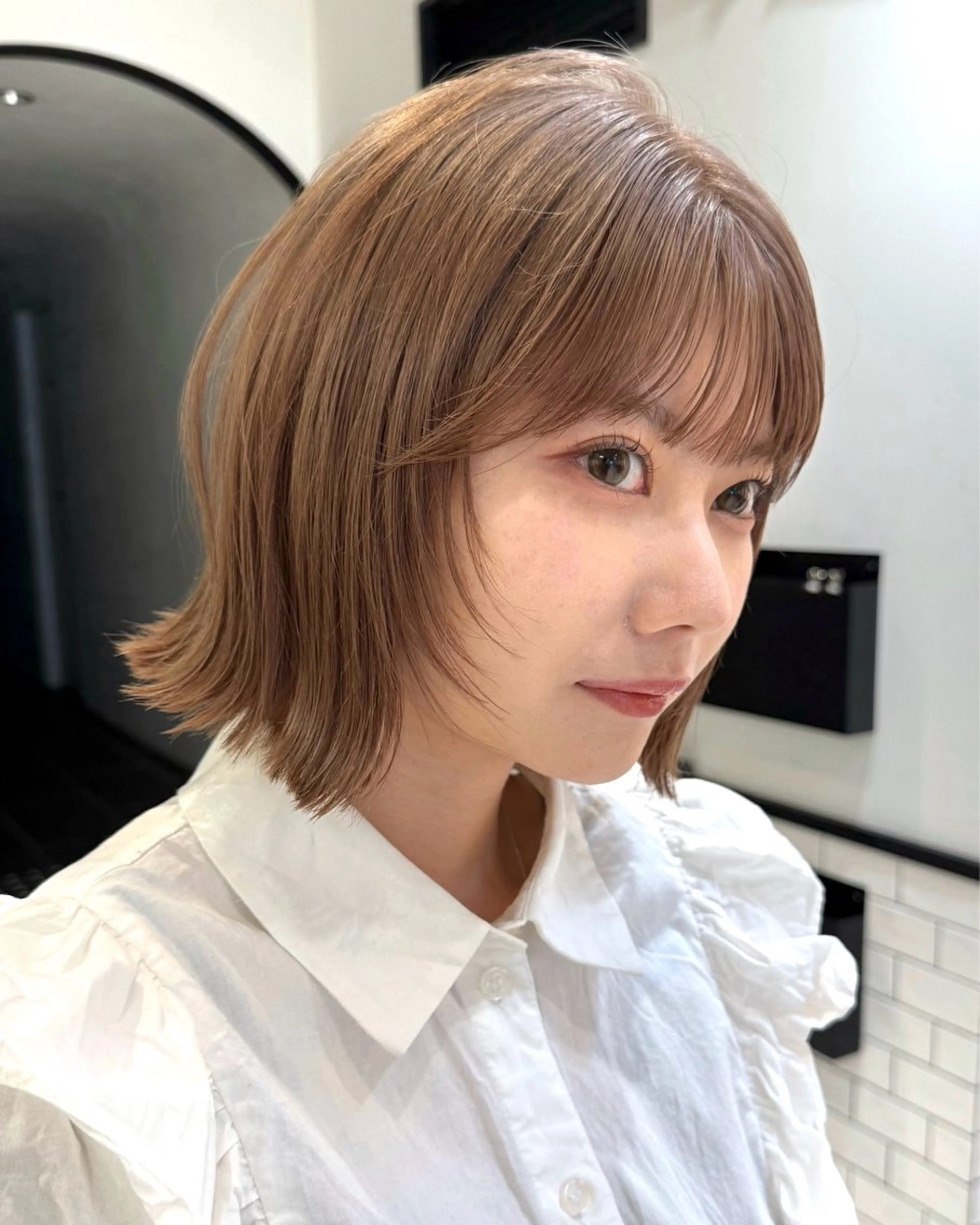 ミディアム ボブ 顔周りカット レイヤーカット 小顔カット 金井蛍祐/くびれボブ /透明感カラー/艶髪のヘアスタイル