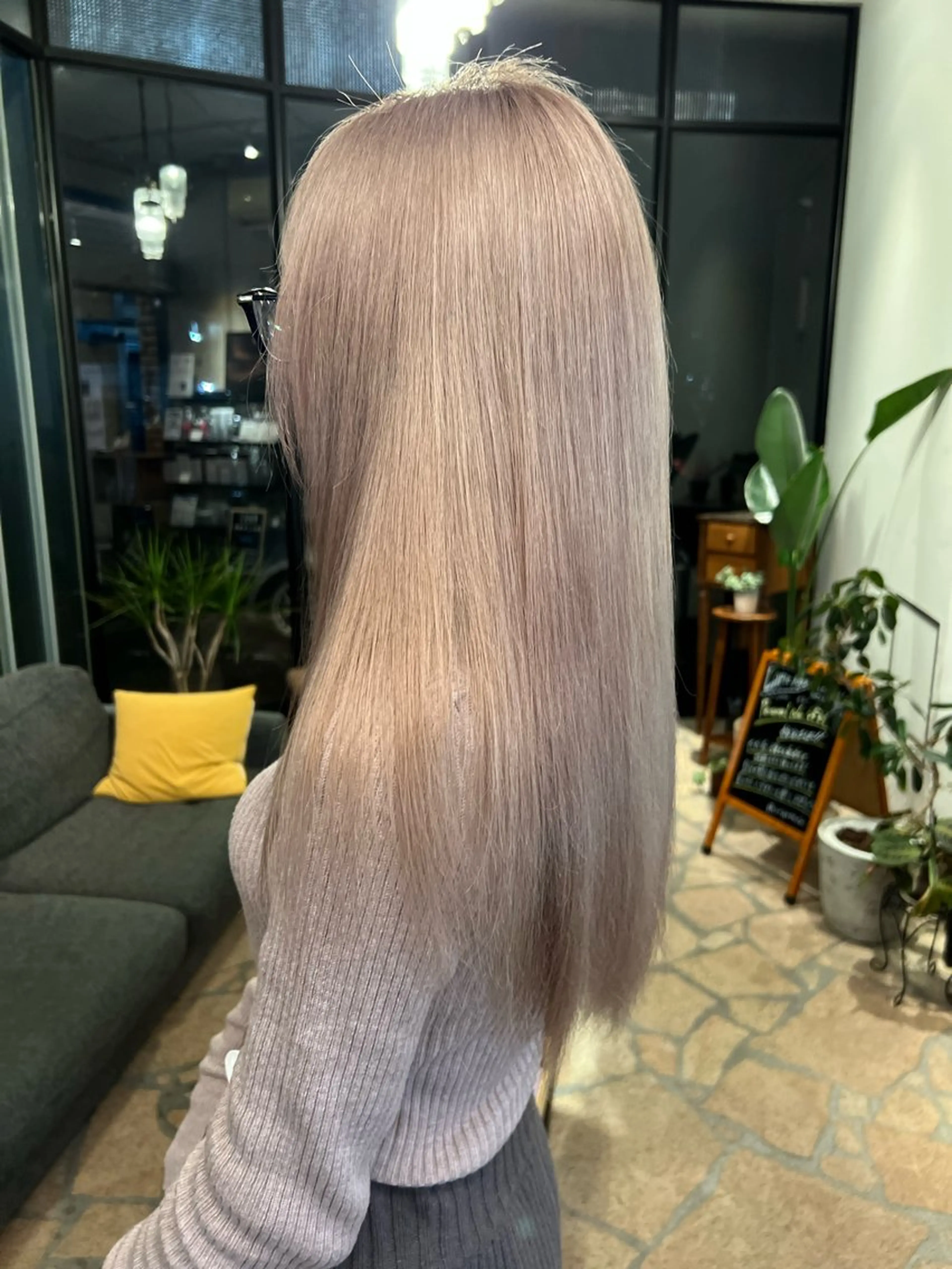 ロング カラー 只野 真衣のヘアスタイル