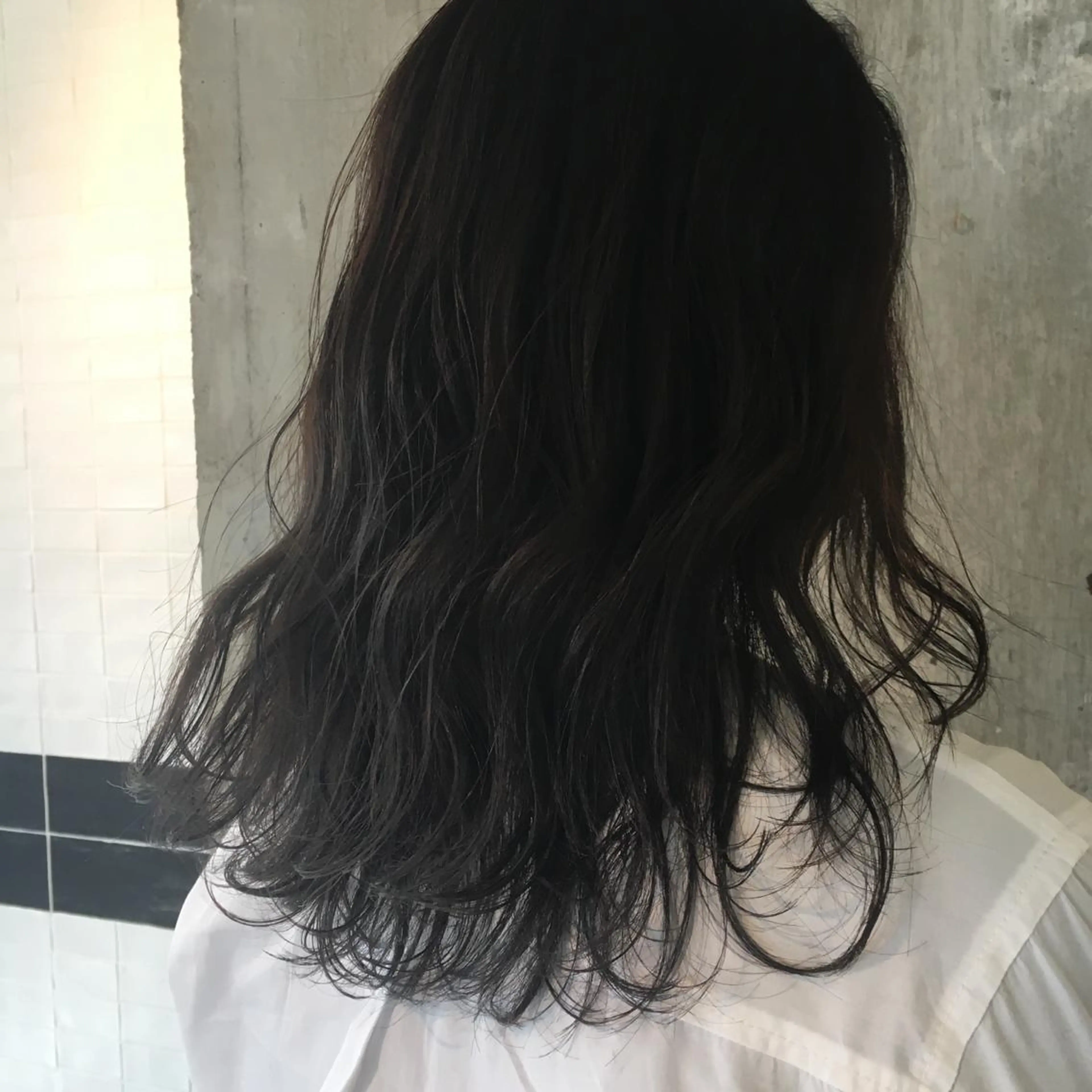 ロング カラー グラデーションカラー 相川 愛実のヘアスタイル
