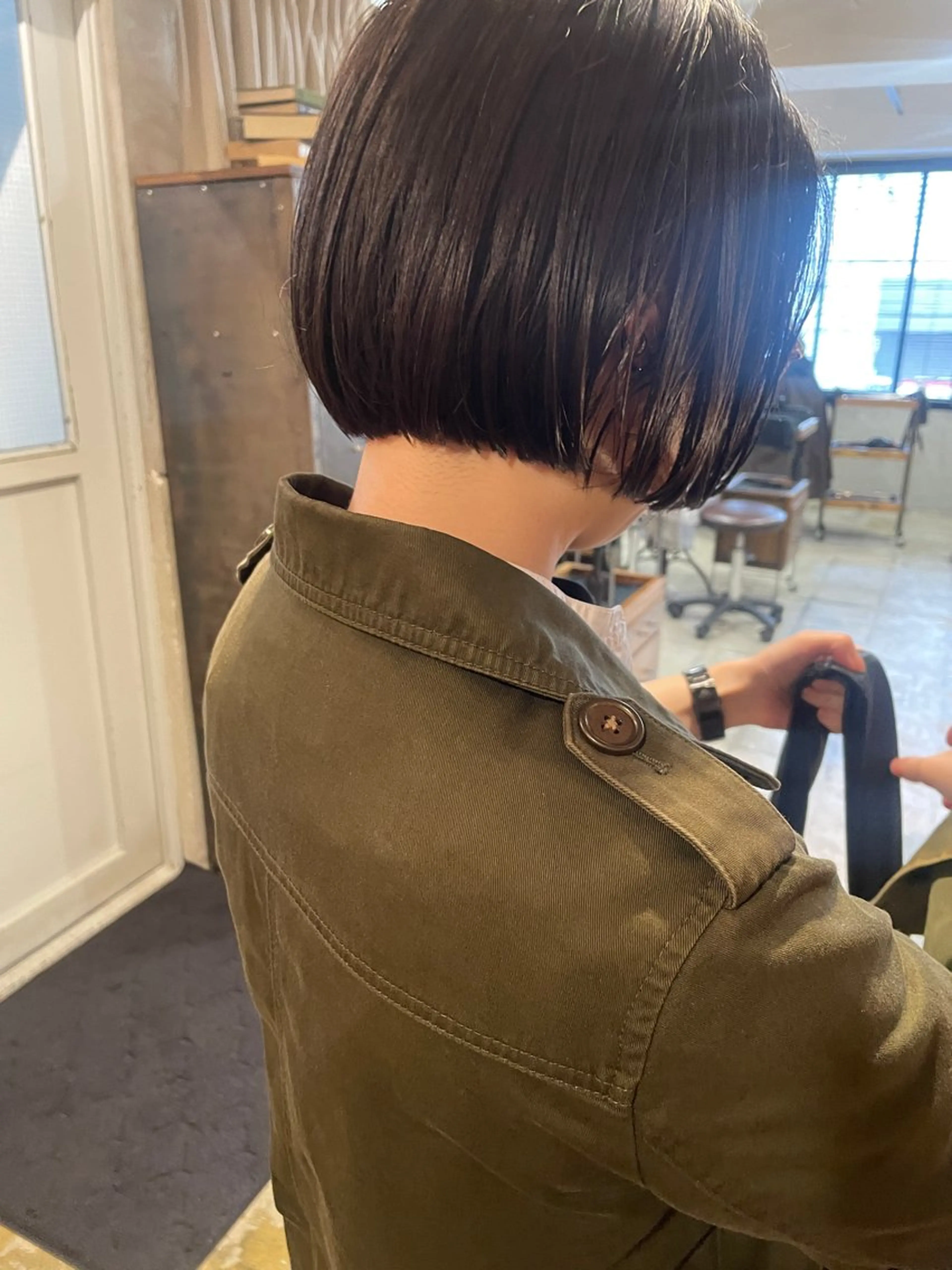 ショート ボブ カット さの あやねのヘアスタイル