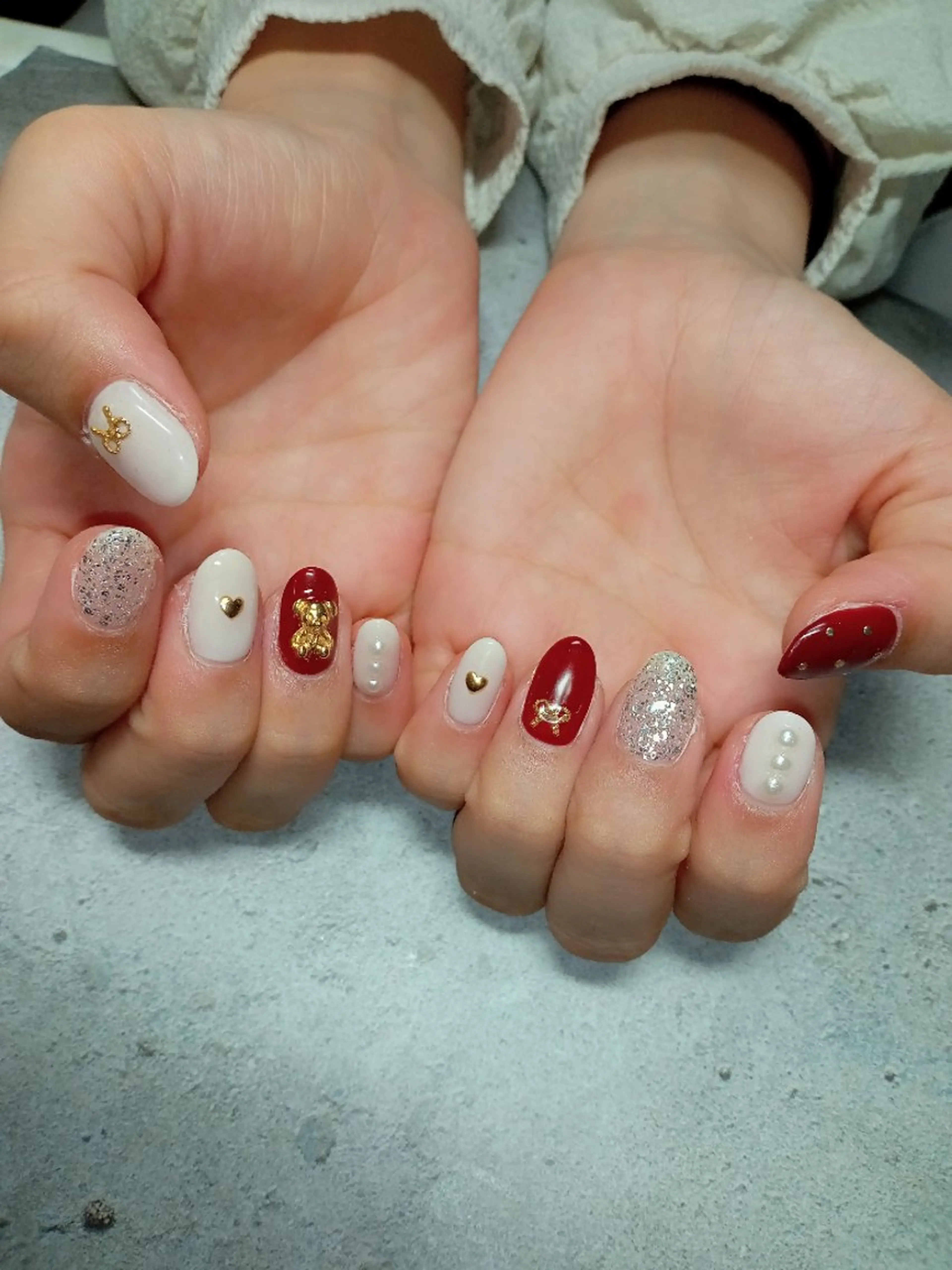 ネイル キラキラネイル マグネットネイル ビー玉ネイル オフィスネイル ワンカラーネイル ハンドネイル flure de neige yukiのネイルデザイン