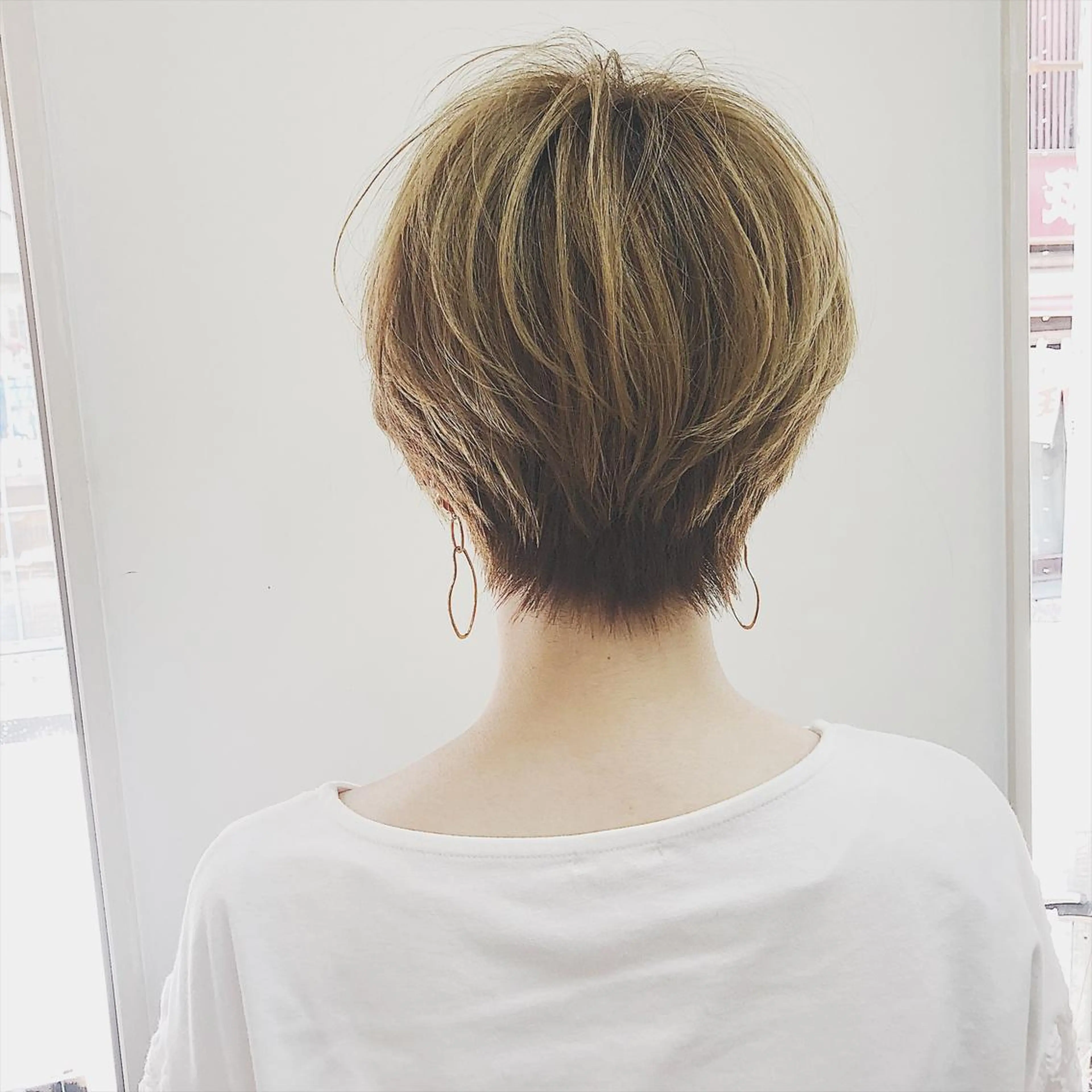 ショート カラー ショートボブ髪質改善 縮毛矯正のプロ山道潤のヘアスタイル