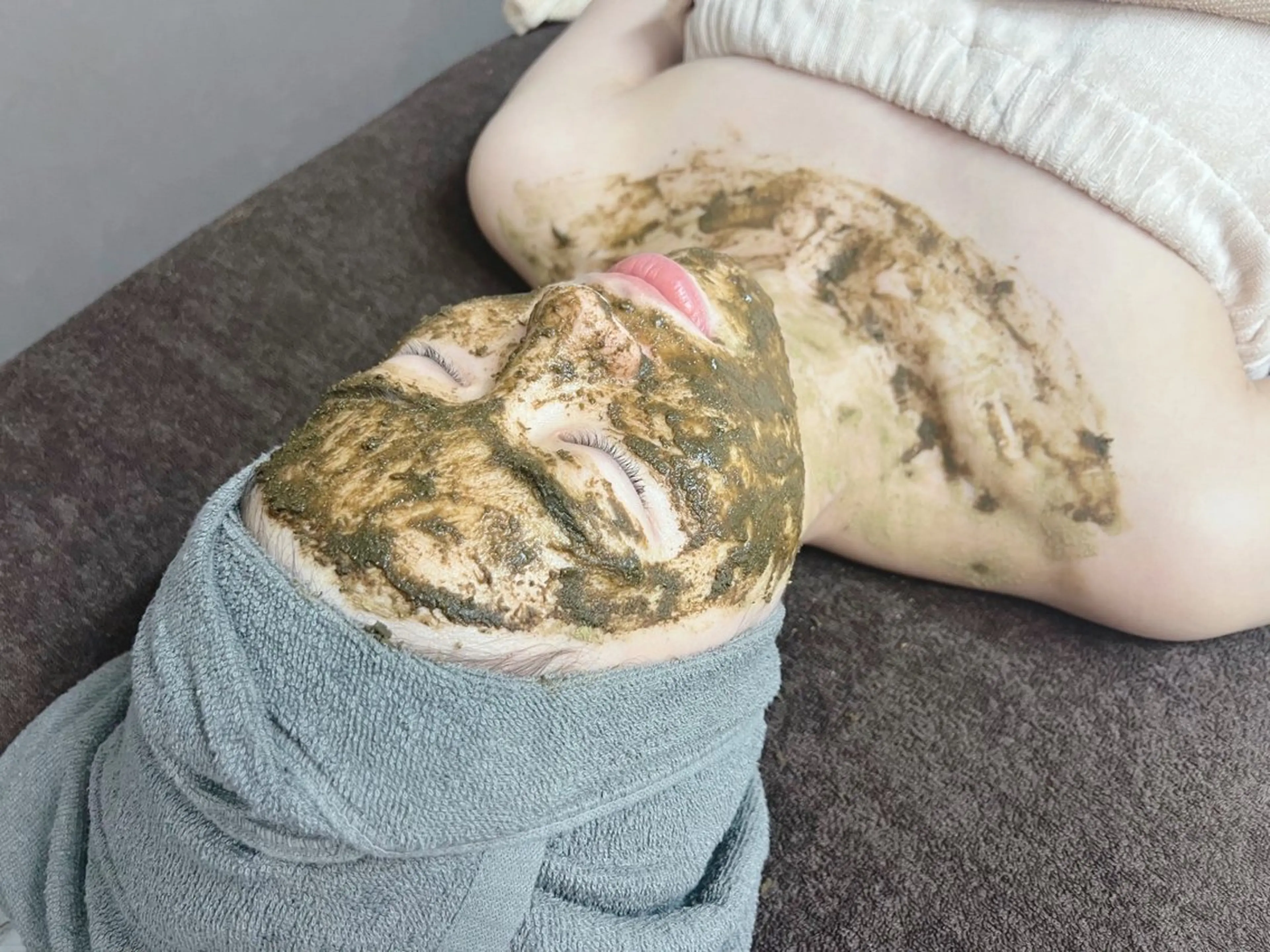 🌿ハーブピーリング2g×ヒト幹細胞🌿従来のハーブと別格！ツヤ肌大変身☆の写真