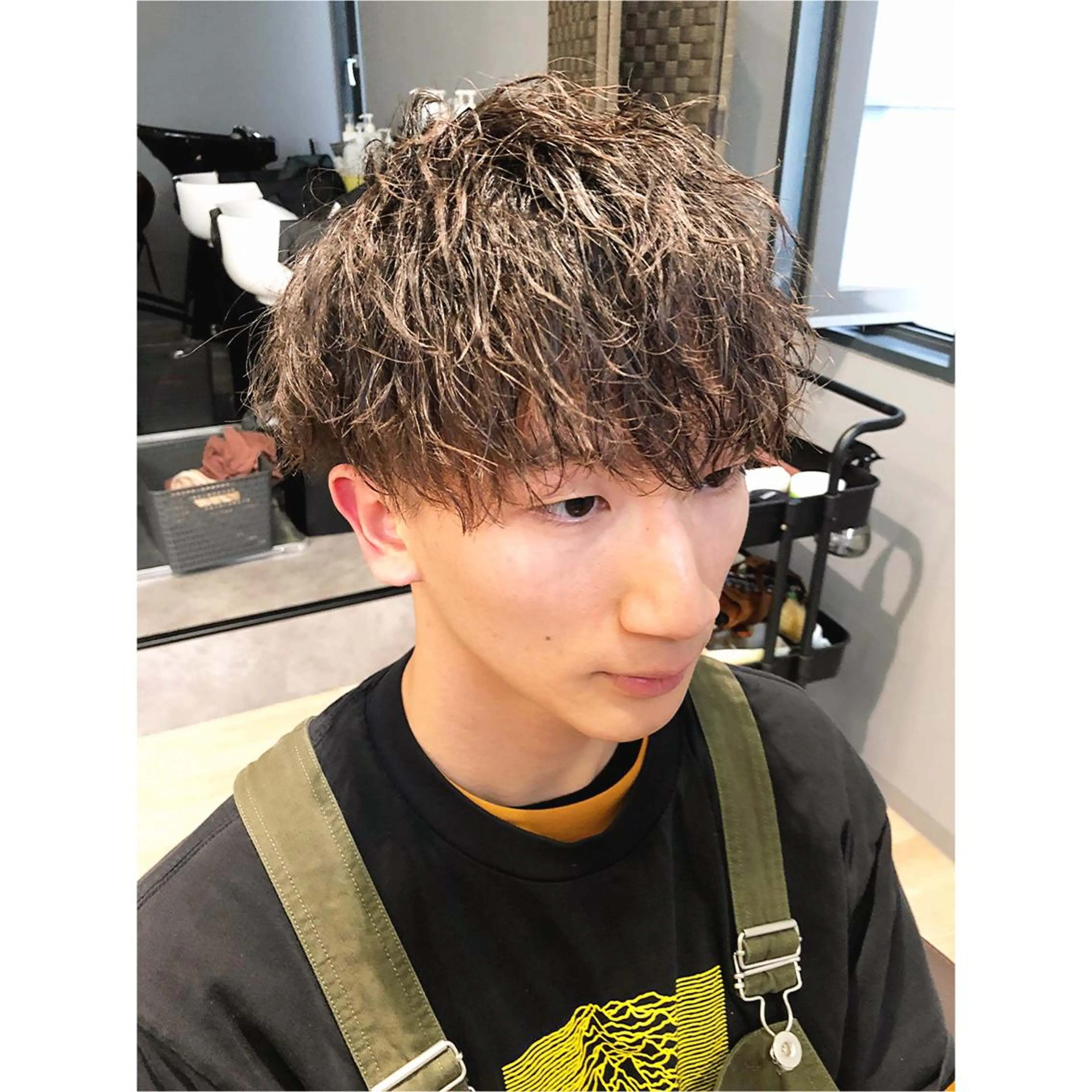 ショート カラー パーマ メンズ 関西センターパート メンズモデル募集のヘアスタイル