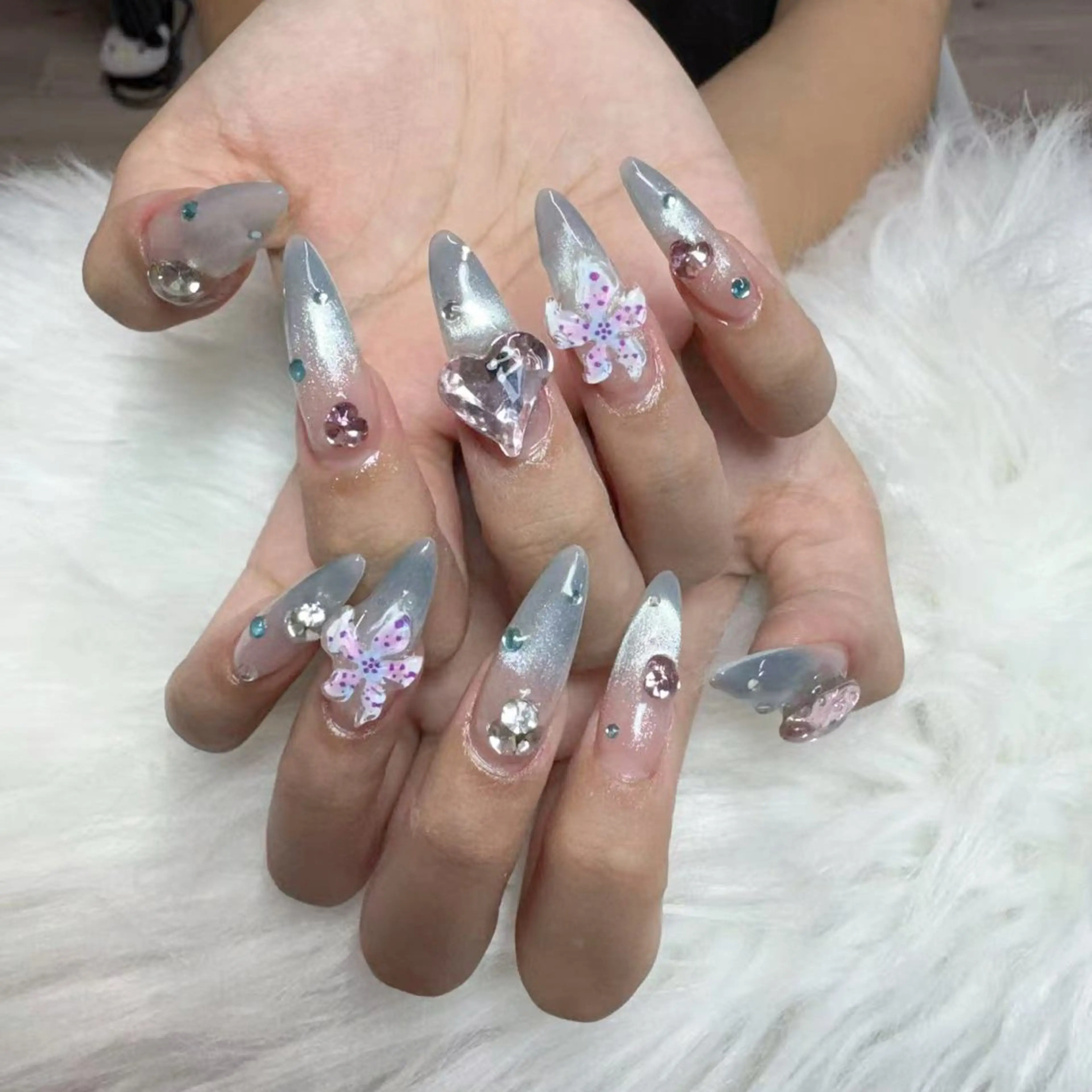 ネイル ハンドネイル 🎀nana🫧 ワンホンネイル🎀のネイルデザイン