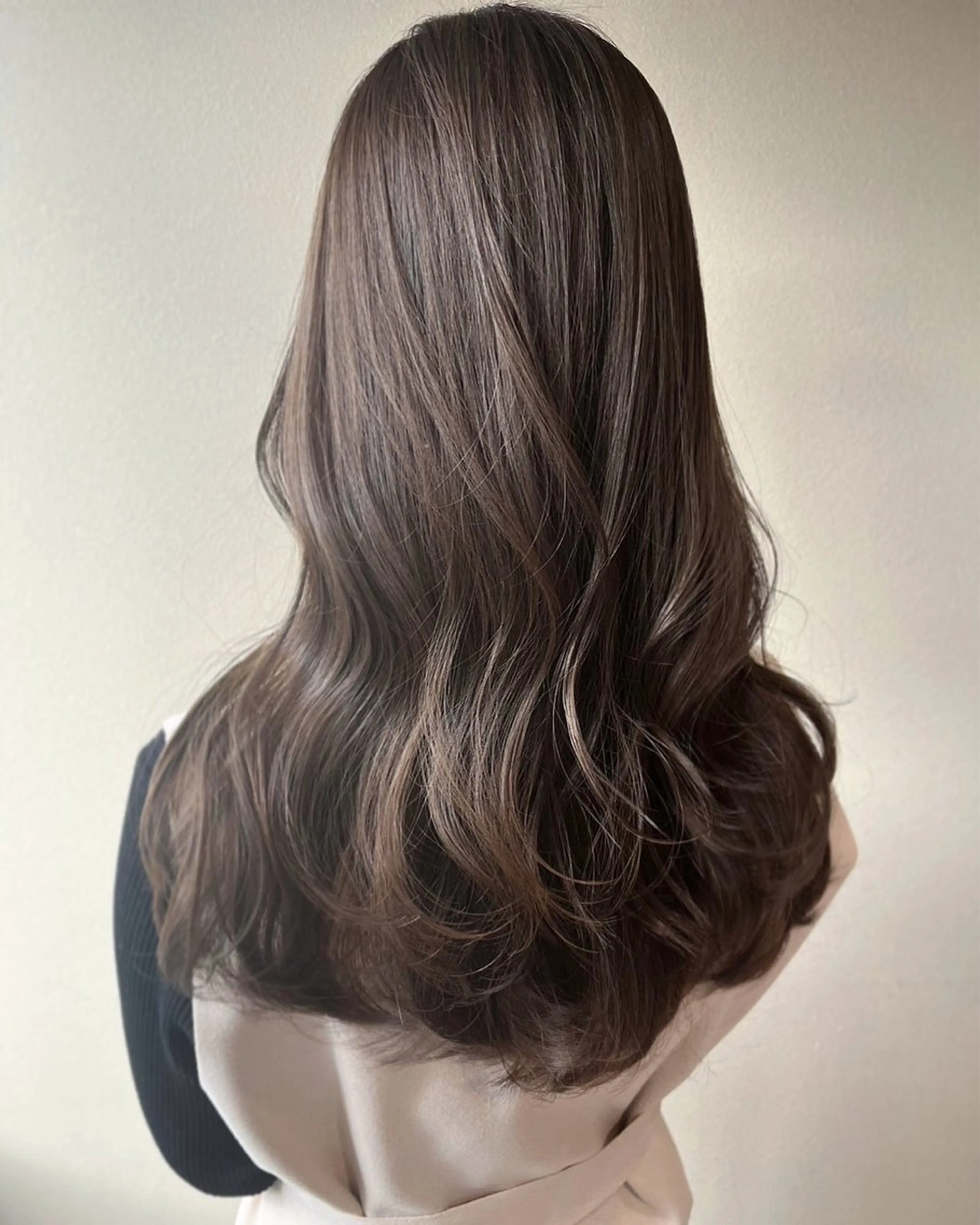 ロング ヘアカラー 奥田 蓮のヘアスタイル