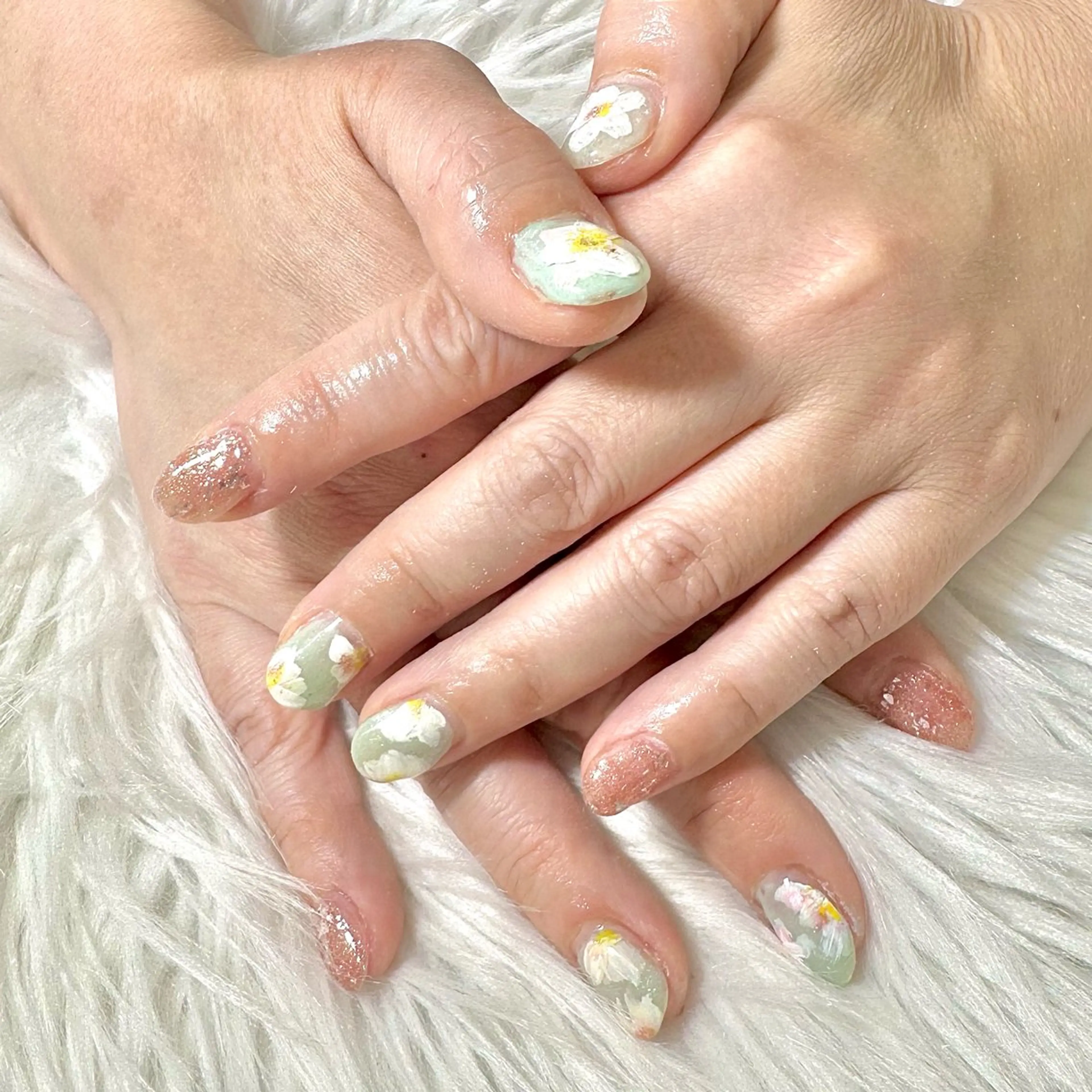ネイル アートネイル フラワーネイル ニュアンスネイル ハンドネイル Heartnail Hino Reinaのネイルデザイン
