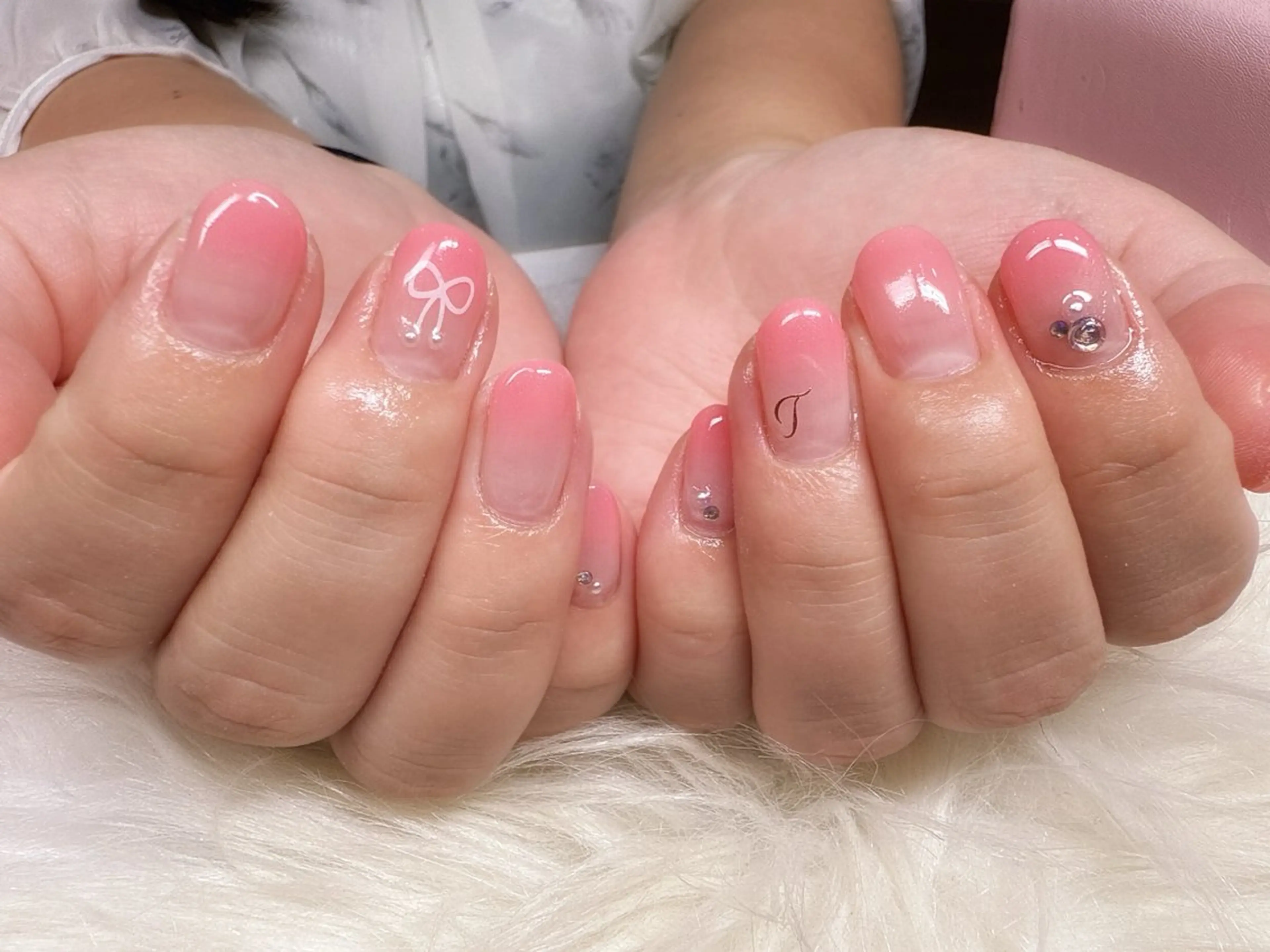 ネイル Amoureuse Satomiのネイルデザイン