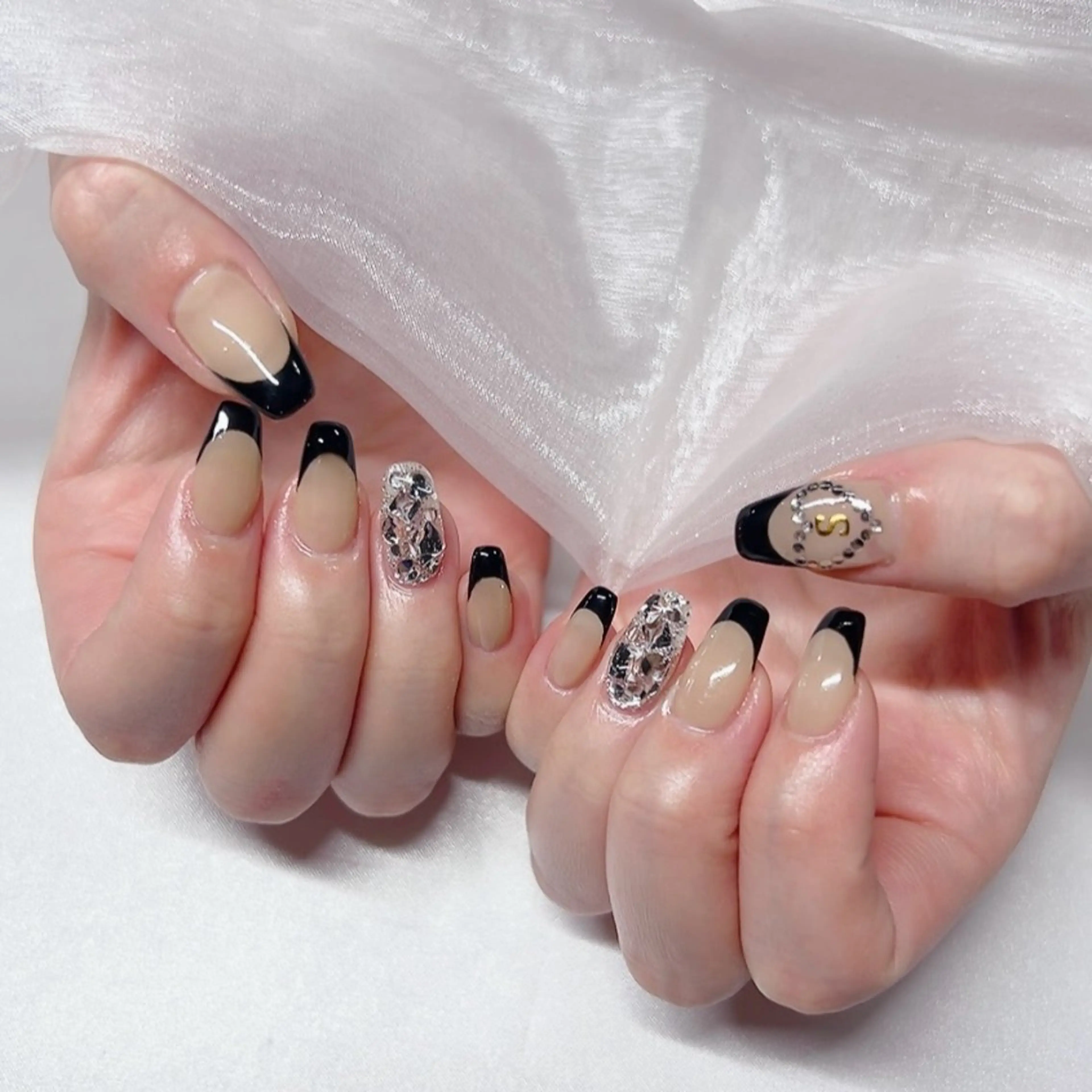 ネイル ジェルネイル 韓国ネイル ラメ(グリッター) マグネットネイル 持ち込み ハンドネイル -nail salon-Reward所属・nail salon Rewardのネイルデザイン