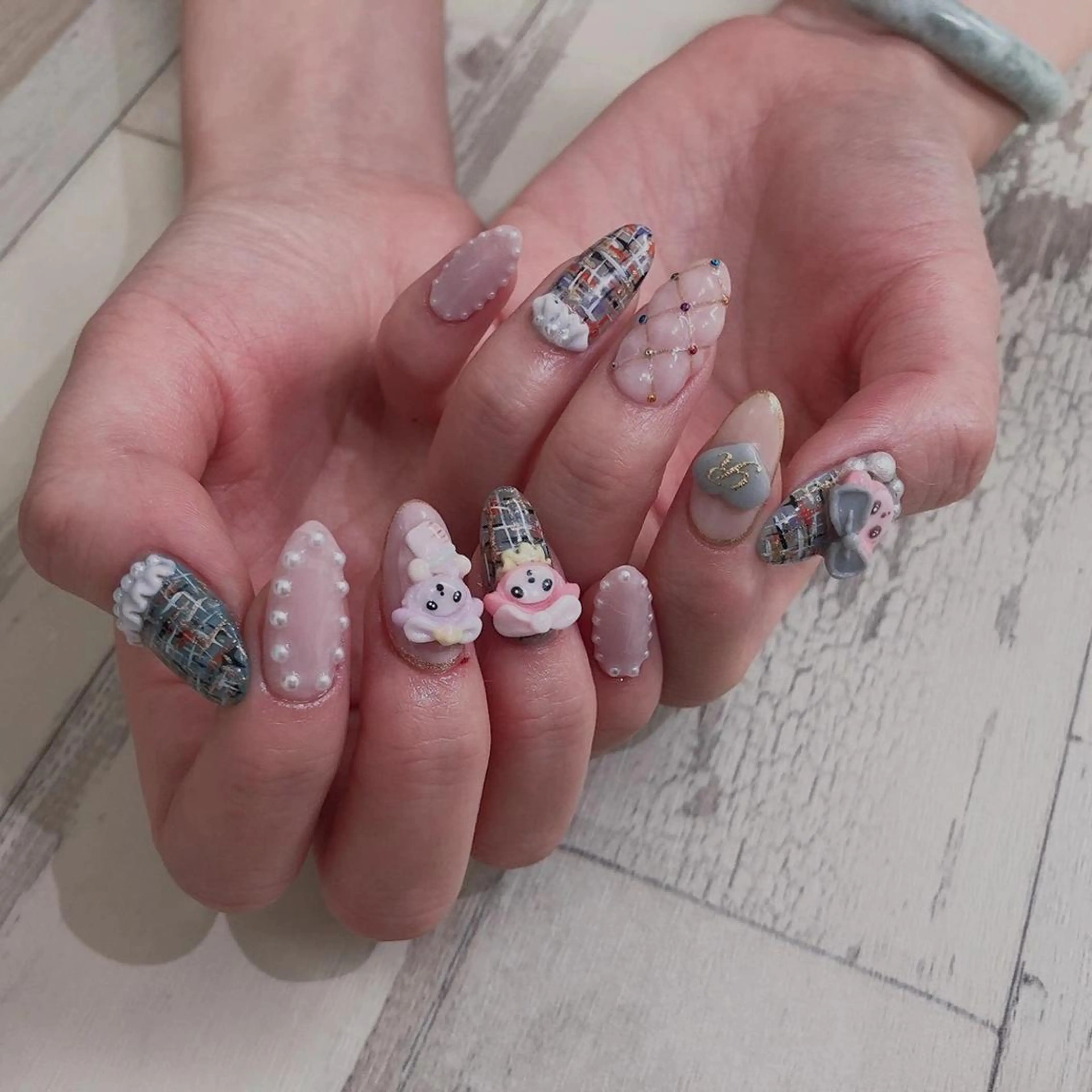 ネイル Nail Salon To Beのネイルデザイン