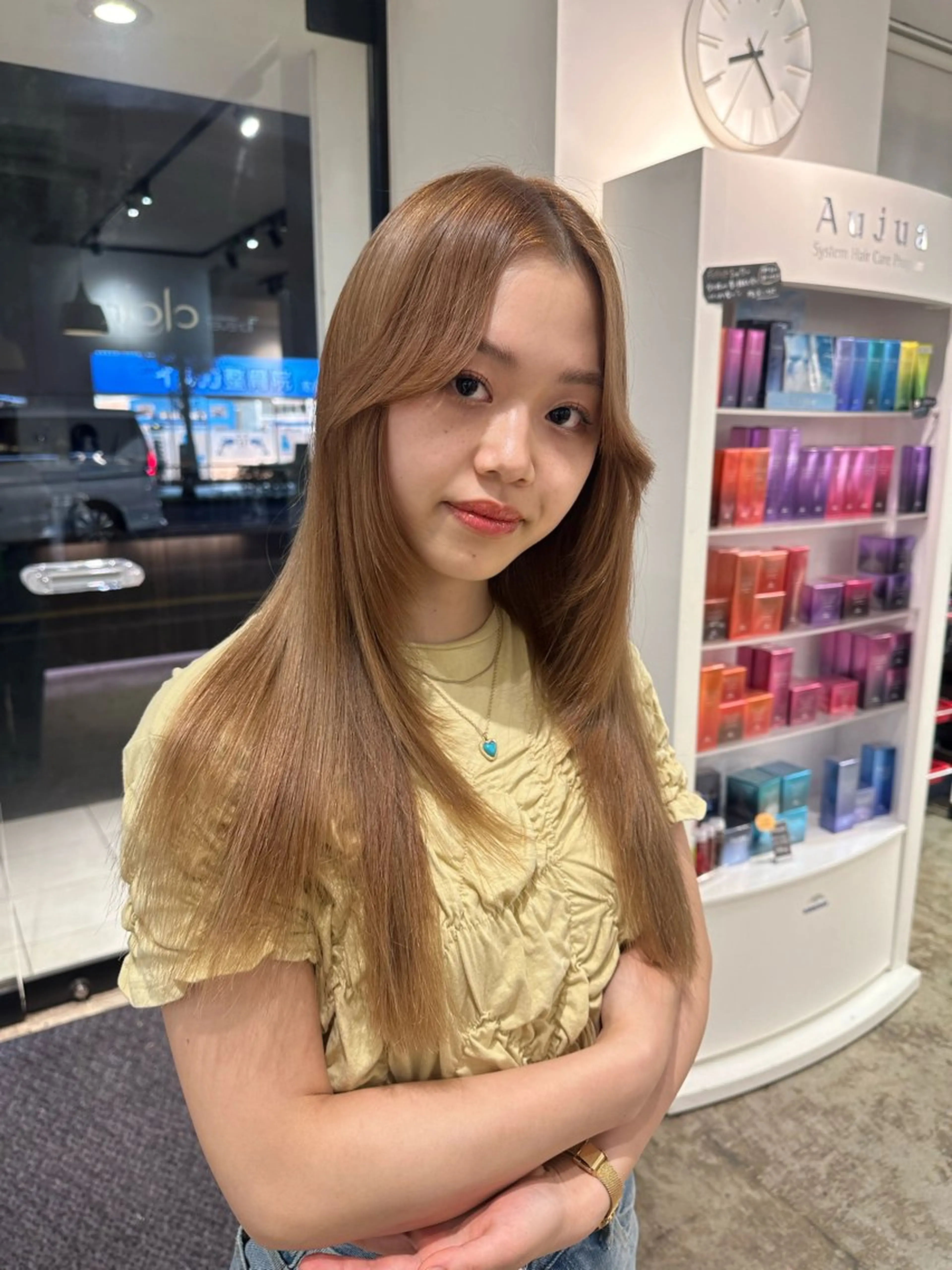 ロング 顔周りカット レイヤーカット シャギー hairsalon de Forever vida所属・かいき/レイヤー /ボブ/髪質改善のヘアスタイル