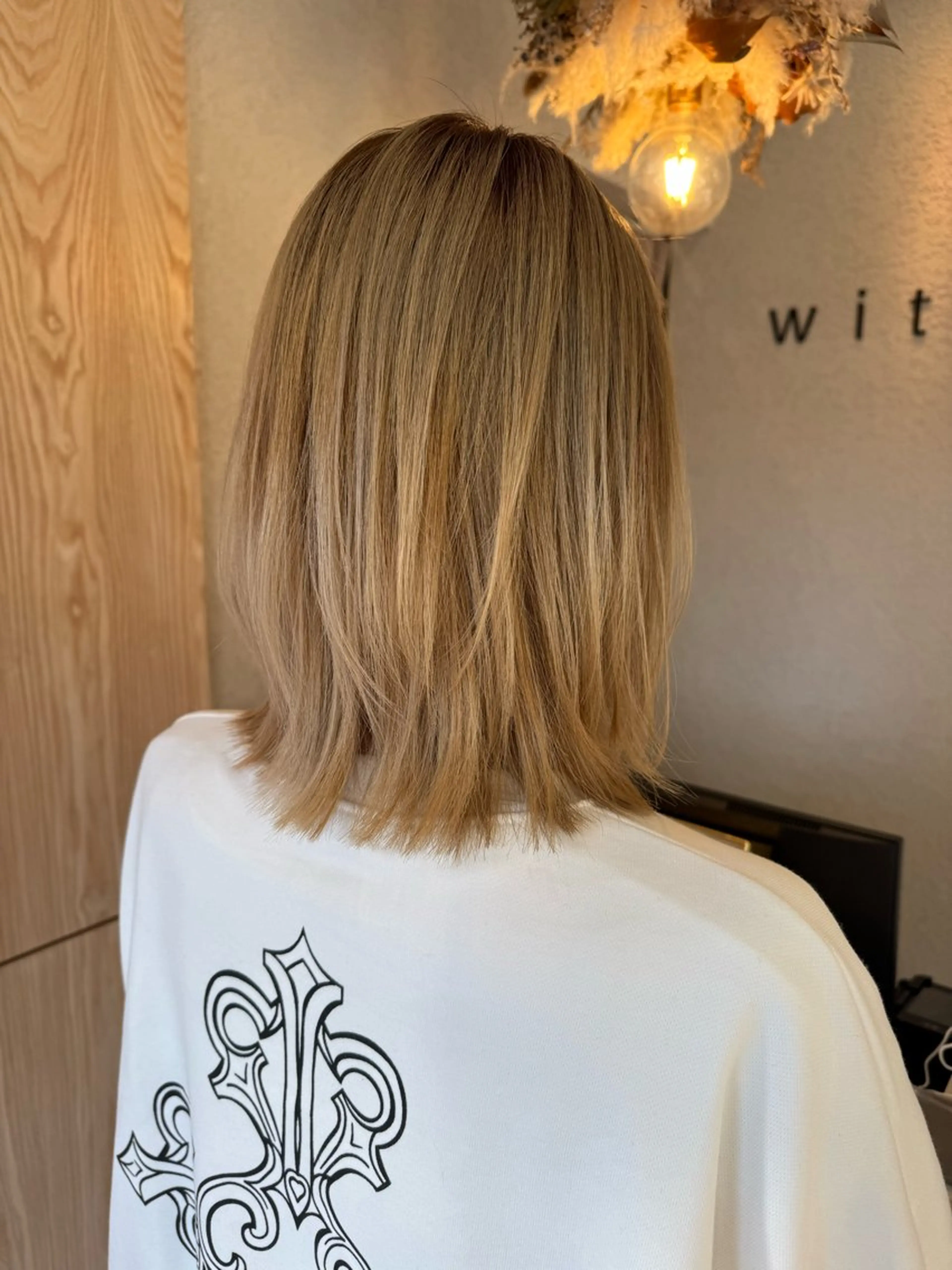 ミディアム カラー 蟹江 聡太✨レイヤーカットのヘアスタイル