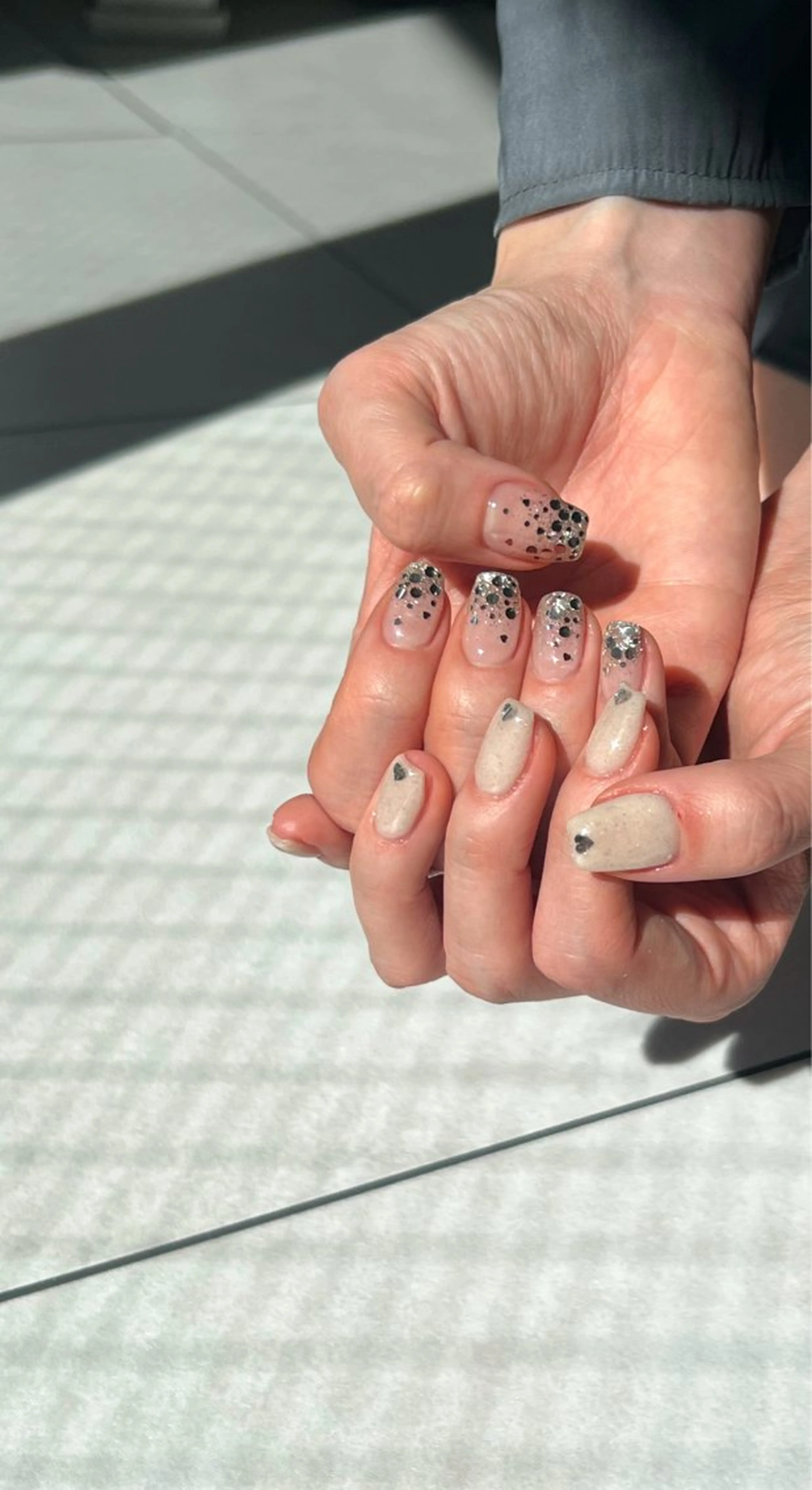 ネイル 持ち込み ニュアンスネイル Charme. NOBUKOのネイルデザイン